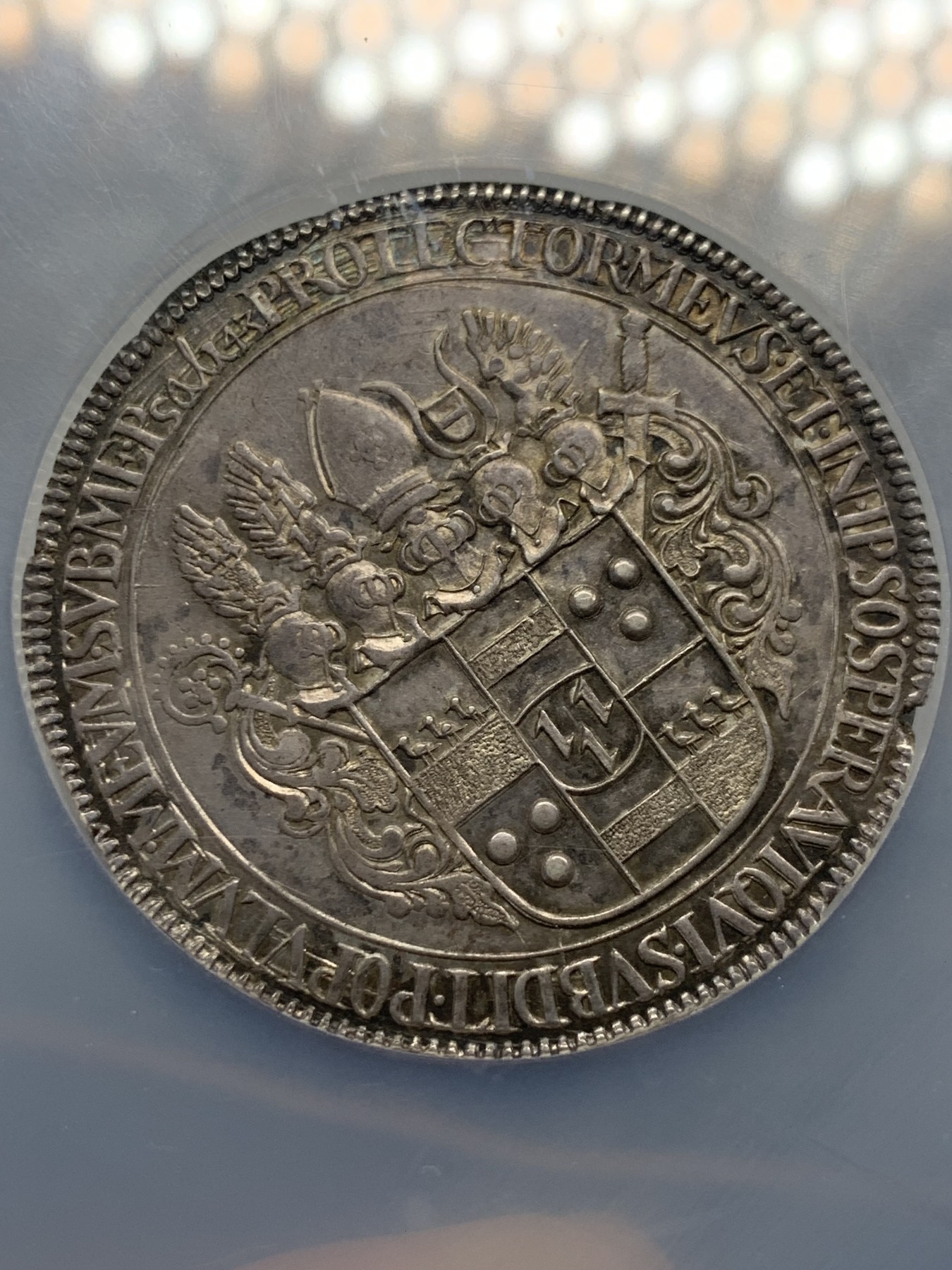 《竞宝斋》圣诞专辑  第一场  第227场 定制纪念章相赠 (全场顺丰包邮) NGC-MS63 1661年德国明斯特景观泰勒大银币 工艺高超，币面精美，正面是景观与宗教的结合，背面盔甲盾徽非常漂亮，62分HA上4320刀