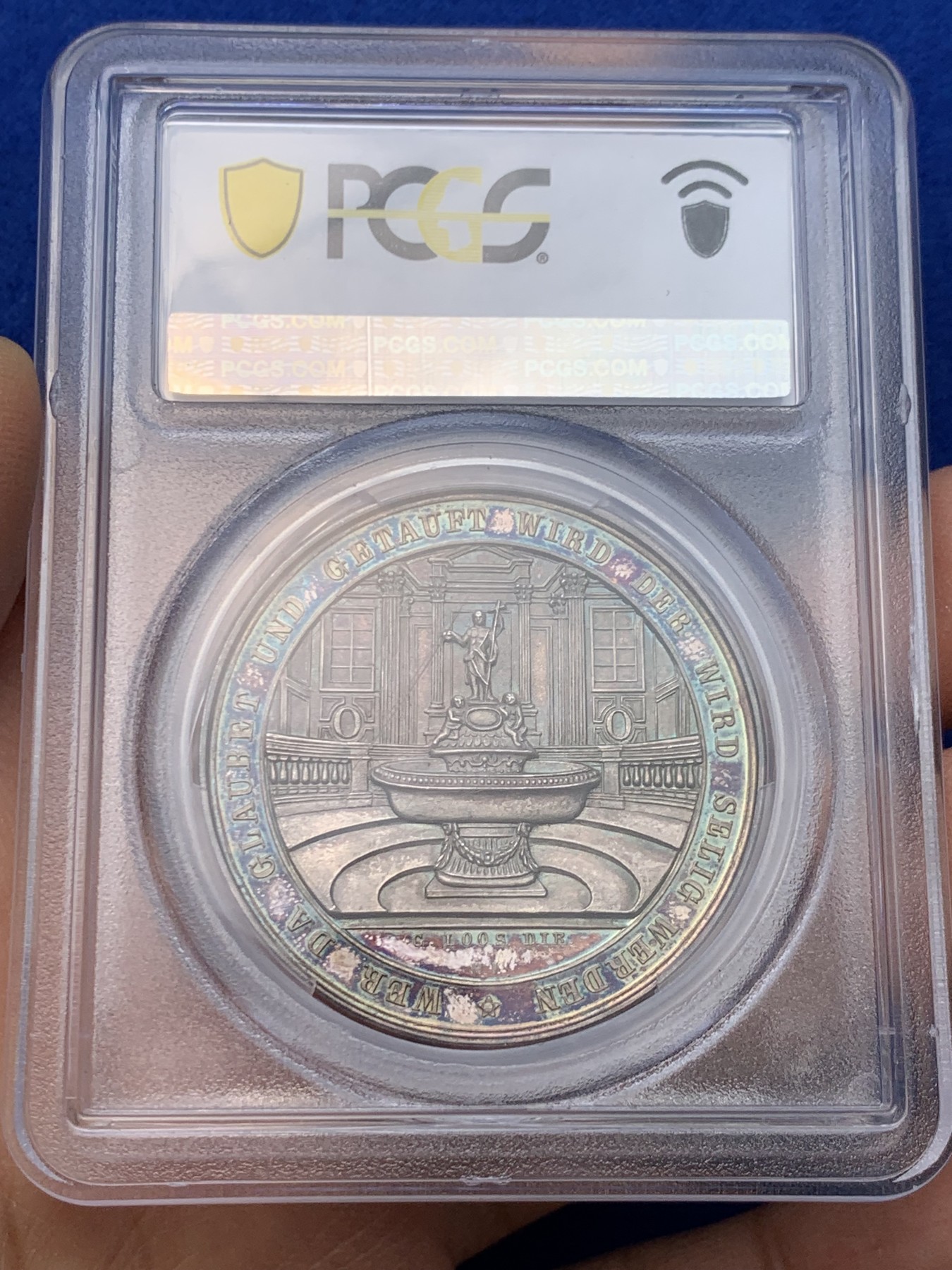 《竞宝斋》圣诞专辑  第一场  第227场 定制纪念章相赠 (全场顺丰包邮) PCGS SP64 德国1800宗教洗礼银章，名家loos作品，五彩镭射完美品，封面广告章