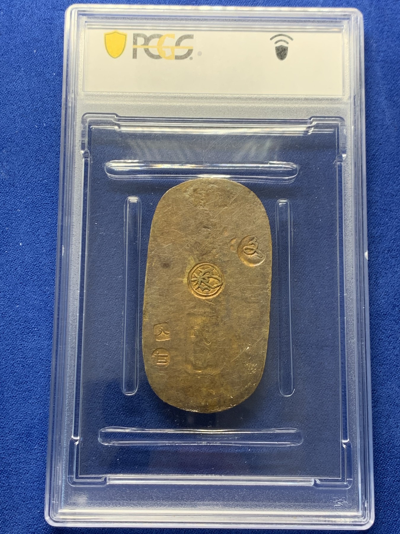 《竞宝斋》圣诞专辑  第一场  第227场 定制纪念章相赠 (全场顺丰包邮) PCGS AU53 日本文政一两小判金 日本幕府时期货币，结束了日本市场上流通货币混乱的局面。文政比后期的天保重些