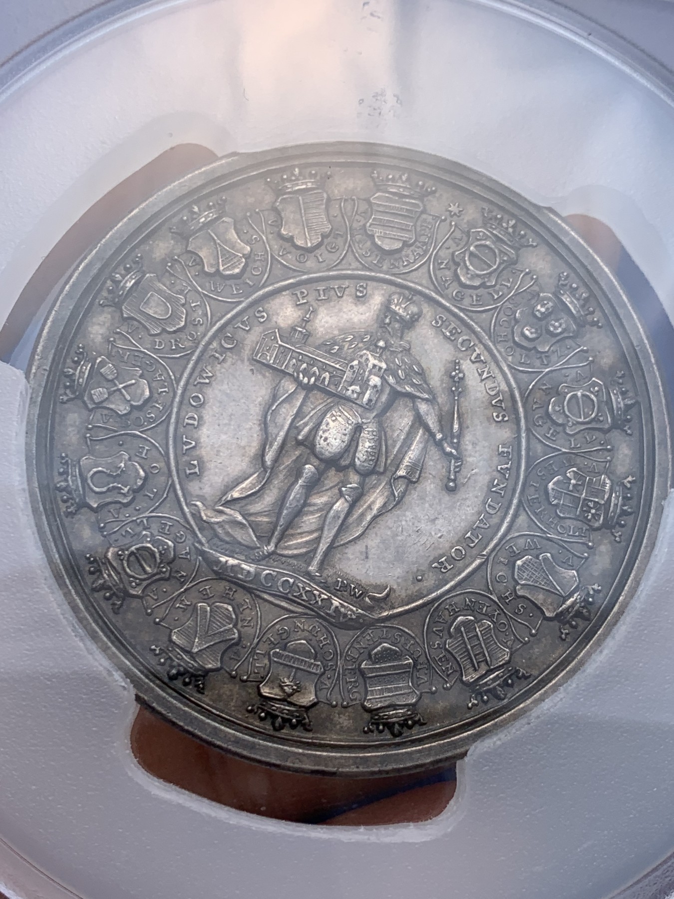 《竞宝斋》圣诞专辑  第一场  第227场 定制纪念章相赠 (全场顺丰包邮) PCGS-AU58 德国 1724年 希尔德斯海姆 宗座缺位 大银章 亚军分 双面老包浆 1.5泰勒大规格