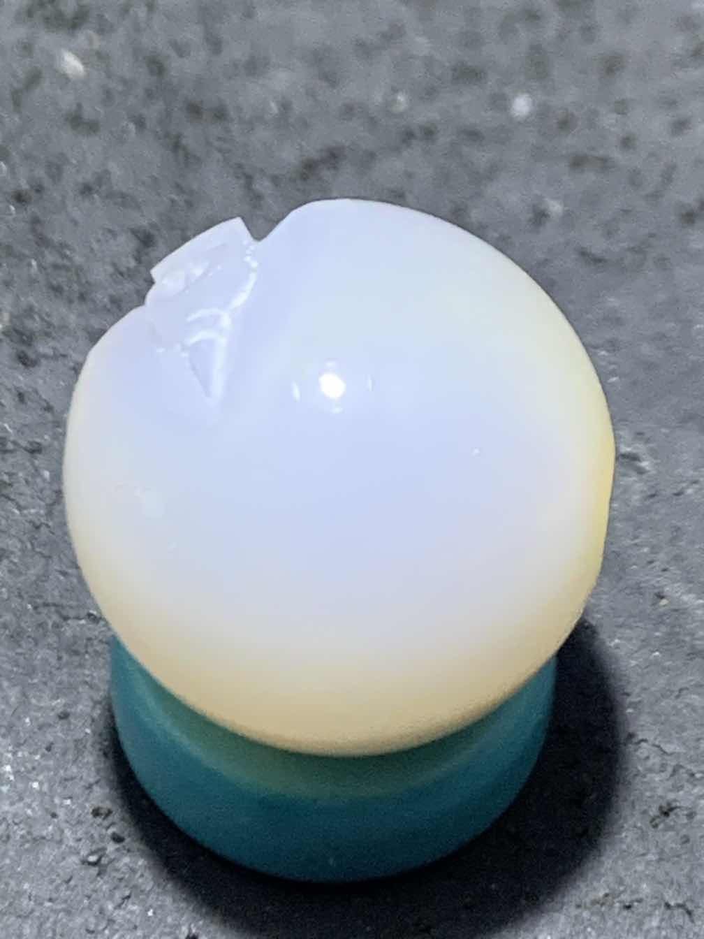 精美高玉化亚光海洋玉髓手工俏色巧雕一心向佛意境圆珠一个