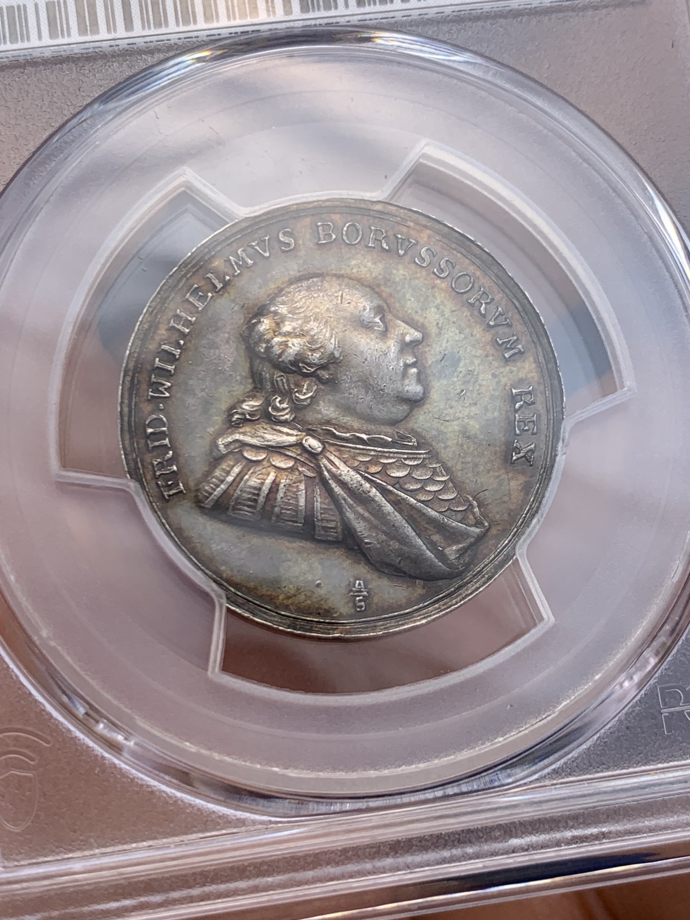 《竞宝斋》圣诞专辑  第一场  第227场 定制纪念章相赠 (全场顺丰包邮) PCGS MS62 德国 1793 普鲁士 威廉二世 纪念银章 稀少品种 来自南普鲁士的致敬 双面深彩 飞翔的不死鸟 细节非常好