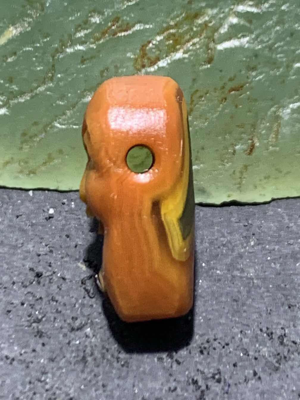精美亚光原皮战国红玛瑙手工俏色巧雕笑口常开一体佛头三通一个