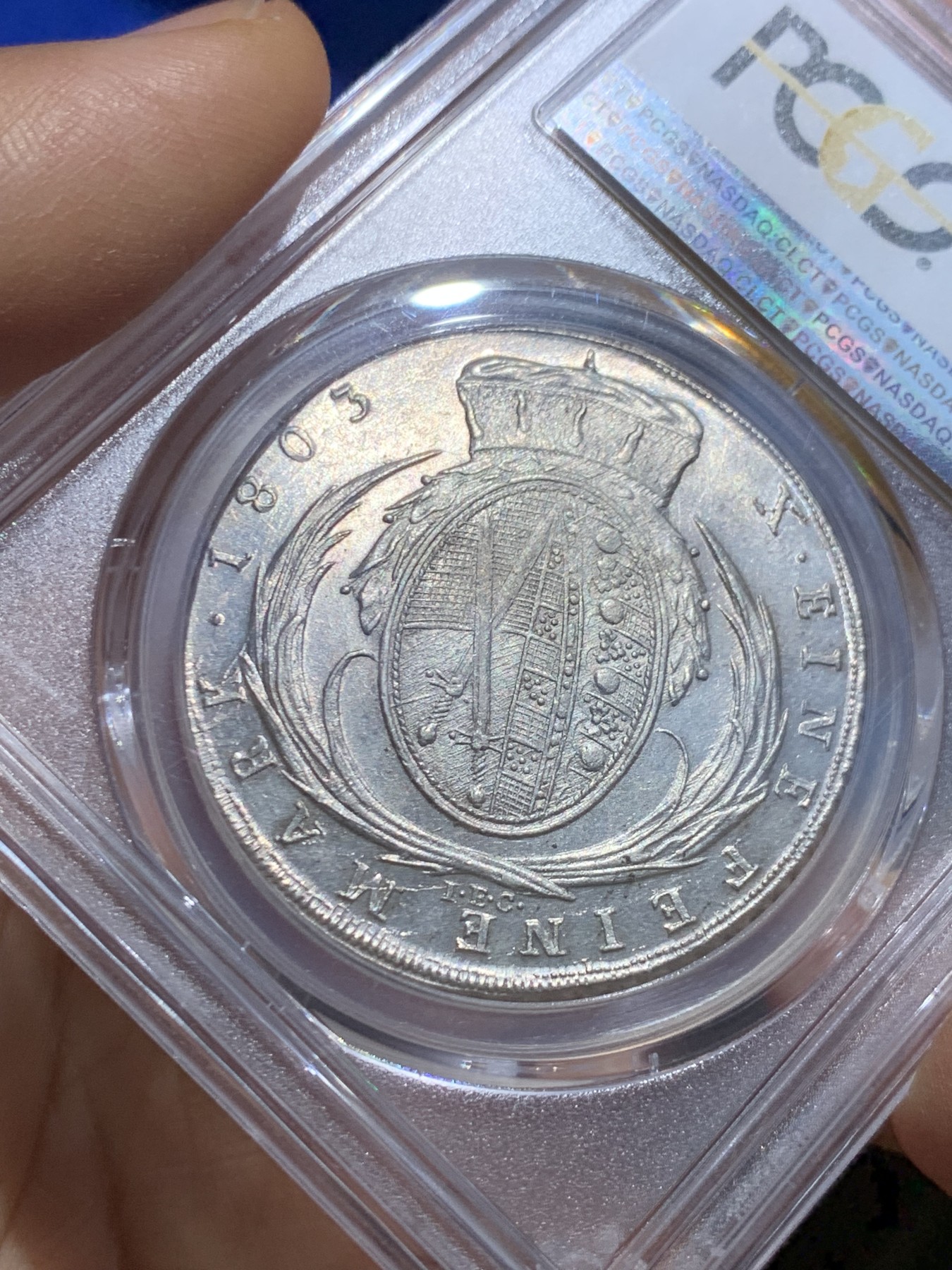 《竞宝斋》圣诞专辑  第一场  第227场 定制纪念章相赠 (全场顺丰包邮) PCGS-MS62 德国1803年萨克森 泰勒大银币 PC冠军分 币面压力十足，转光感强烈，无弱打无减重痕，十分难得