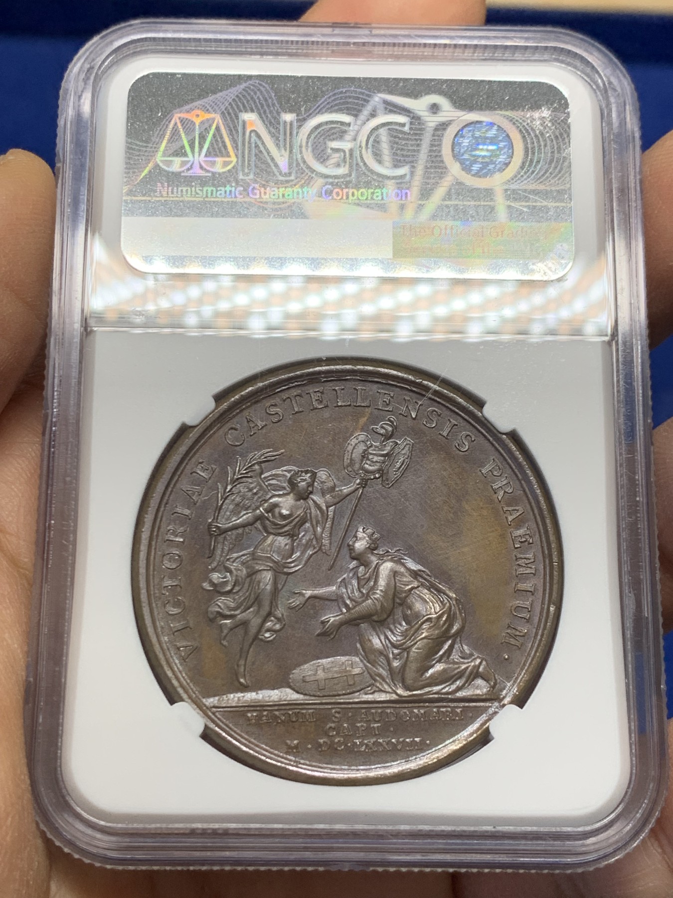 《竞宝斋》圣诞专辑  第一场  第227场 定制纪念章相赠 (全场顺丰包邮) 唯一冠军分 NGC MS65 法国1677年太阳王路易十四捕获圣奥梅尔纪念铜章