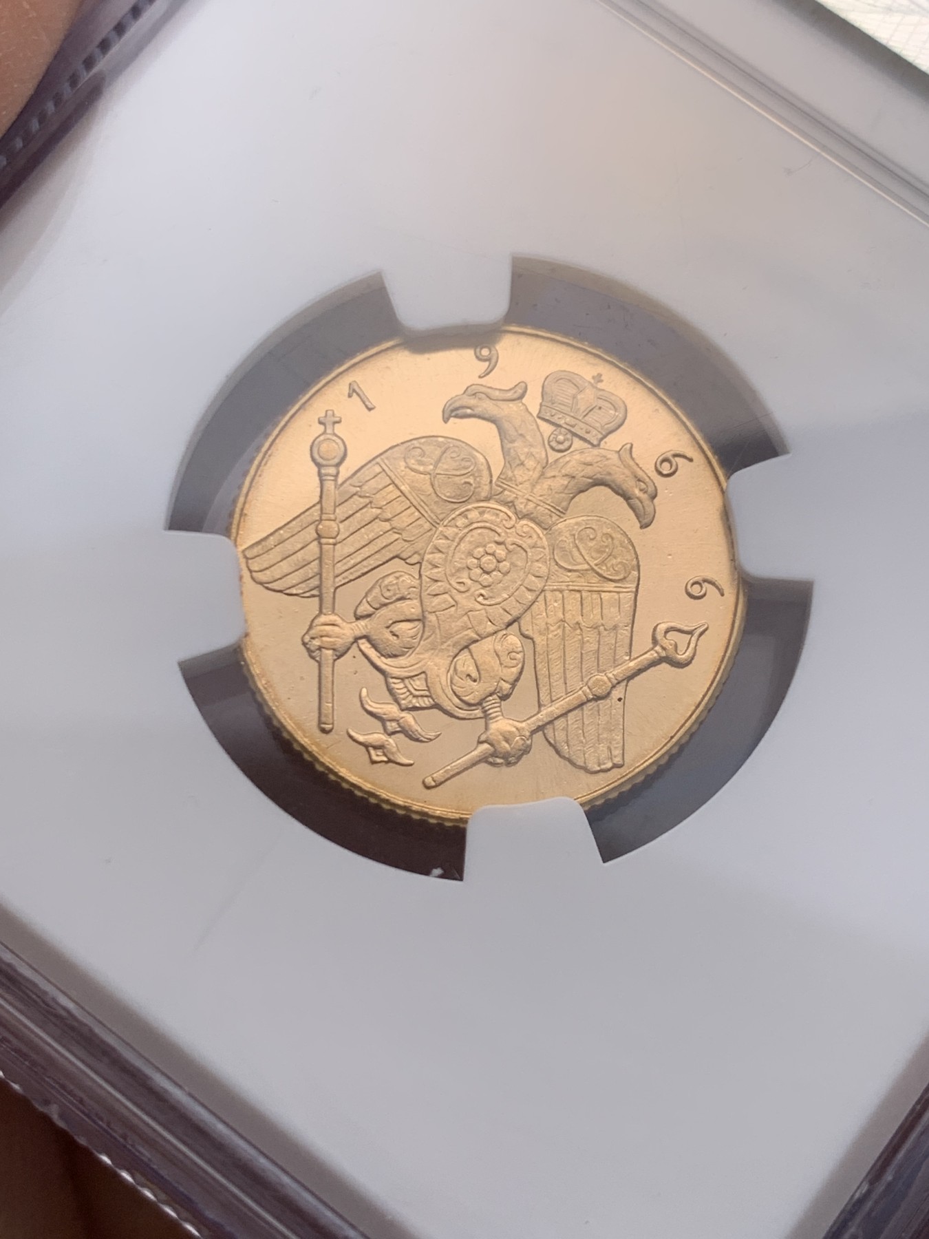 《竞宝斋》圣诞专辑  第二场  第228场 定制纪念章相赠 (全场顺丰包邮) NGC PF65 塞浦路斯 1966年 精制索维林 金币 8g