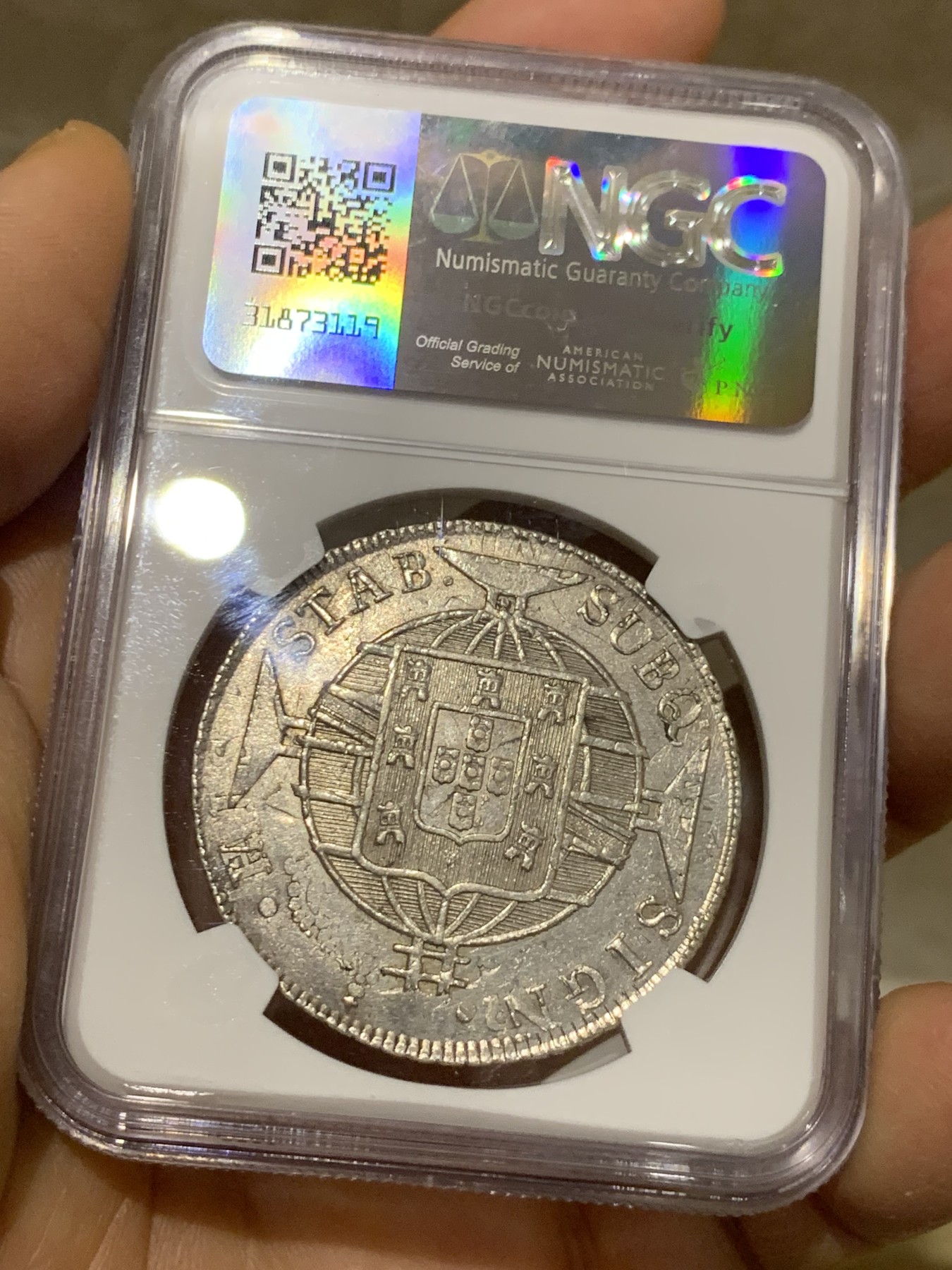 《竞宝斋》圣诞专辑  第二场  第228场 定制纪念章相赠 (全场顺丰包邮) NGC-MS62 葡属巴西 1820年 960瑞斯大银币 持续上涨品种 压印清晰 淡黄包浆