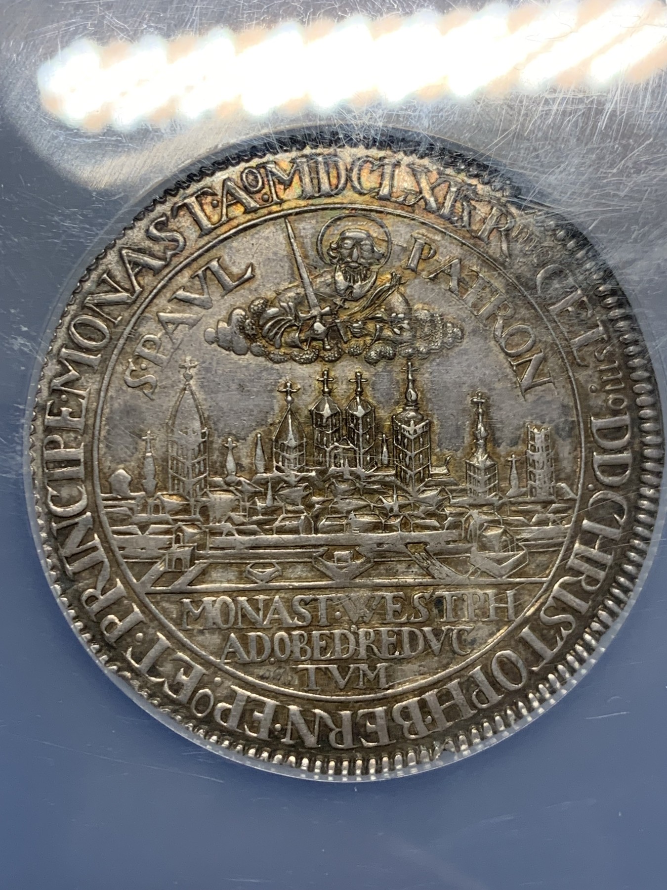 《竞宝斋》圣诞专辑  第一场  第227场 定制纪念章相赠 (全场顺丰包邮) NGC-MS63 1661年德国明斯特景观泰勒大银币 工艺高超，币面精美，正面是景观与宗教的结合，背面盔甲盾徽非常漂亮，62分HA上4320刀