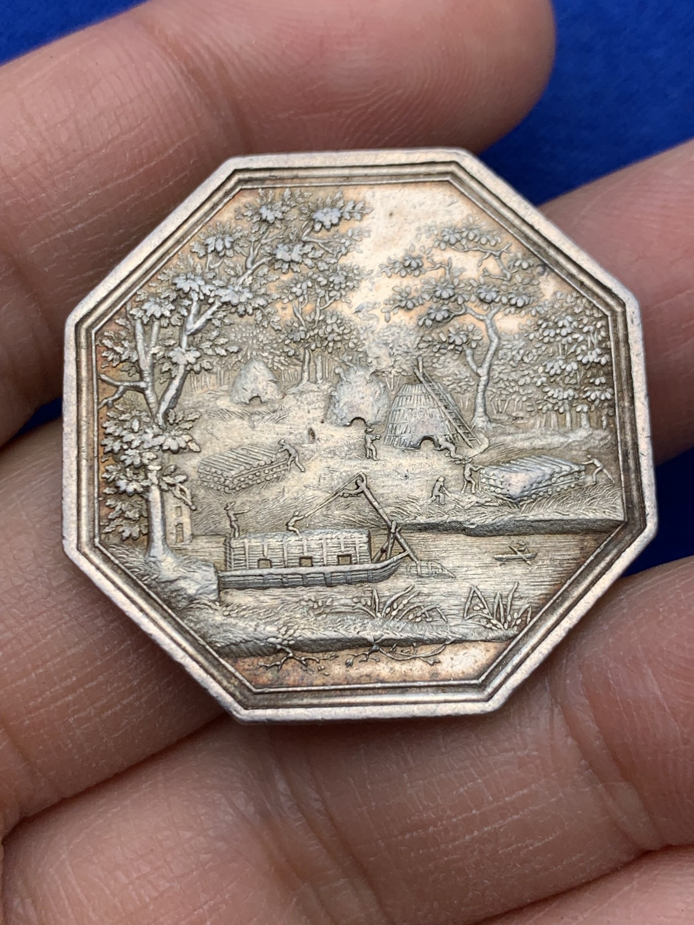 《竞宝斋》圣诞专辑  第一场  第227场 定制纪念章相赠 (全场顺丰包邮) 法国巴黎煤炭贸易八角银质jeton，名誉品，共和国13年版，16.3g，33.1mm，早期无边铭