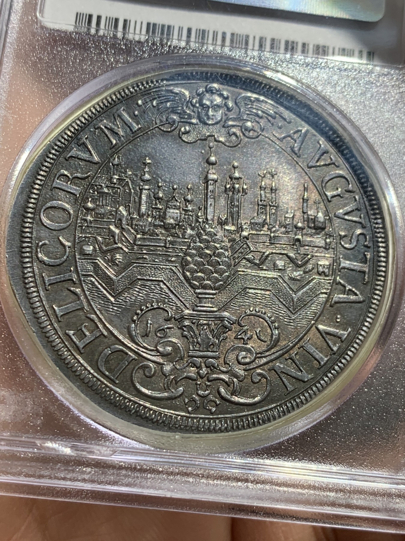 《竞宝斋》圣诞专辑  第二场  第228场 定制纪念章相赠 (全场顺丰包邮) 推荐！PCGS MS64 神圣罗马帝国 1641 奥格斯堡大泰勒，双面包浆均匀 近乎完美的状态 将近400年的岁月 类似的包浆币21年拍了5760美元