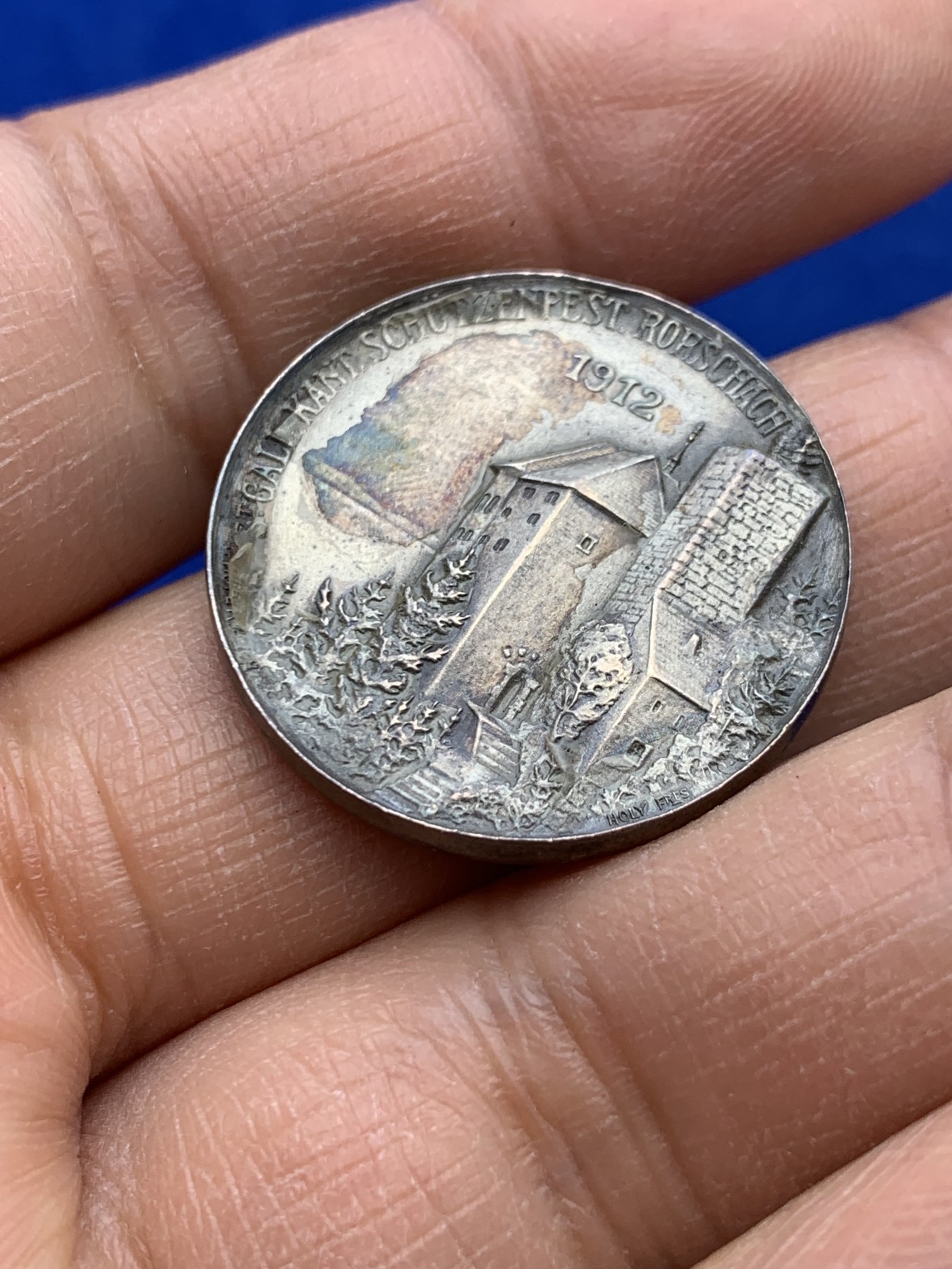 《竞宝斋》圣诞专辑  第一场  第227场 定制纪念章相赠 (全场顺丰包邮) 1912年瑞士圣加仑射击节银章，25.9mm 10.75g 边缘圆润厚实高浮雕 少见品种，真正原盒，瑞射藏家的喜爱品种