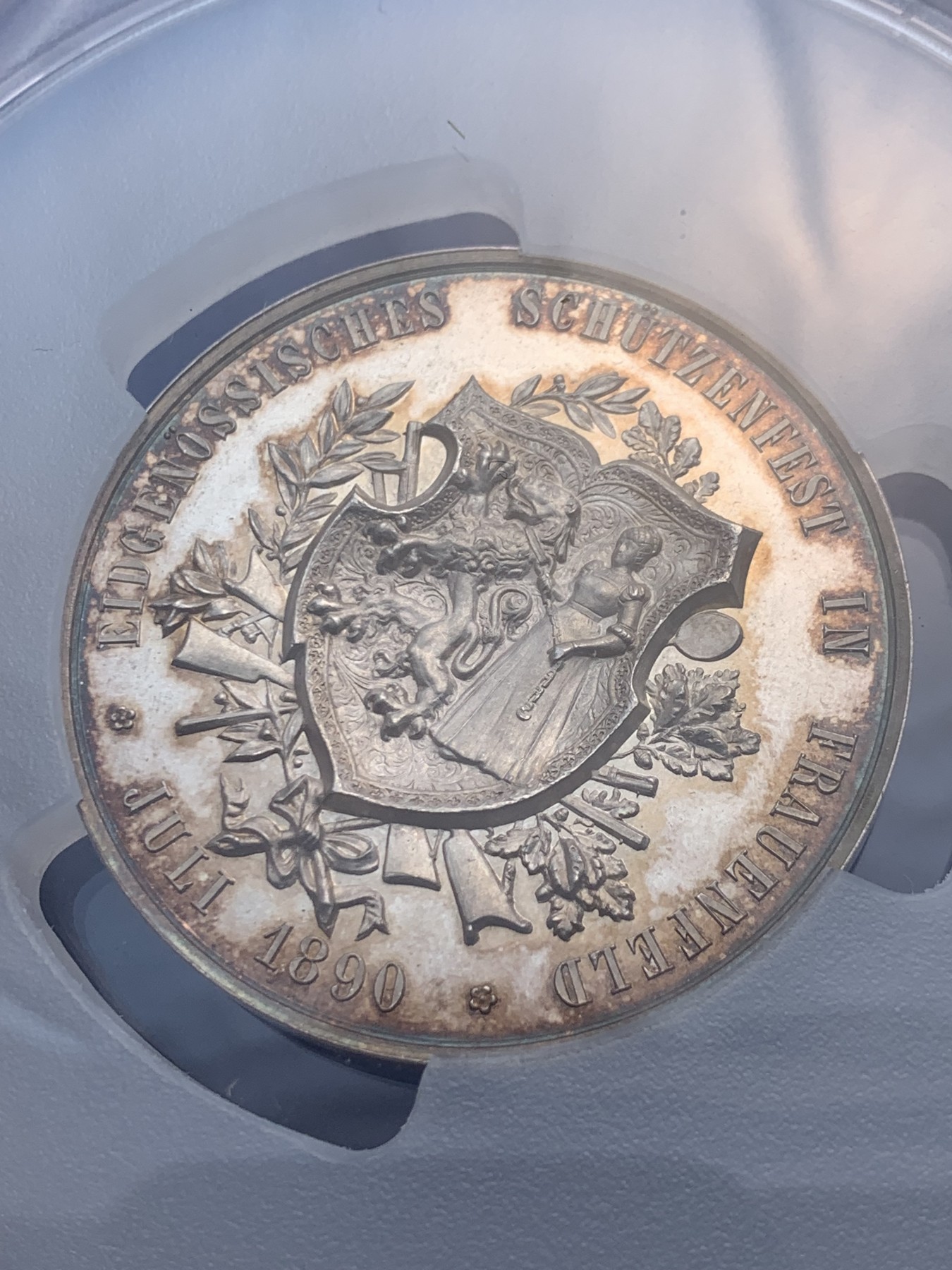 《竞宝斋》圣诞专辑  第一场  第227场 定制纪念章相赠 (全场顺丰包邮) PCGS-SP64 瑞士 1890年 图尔高射击节 大银章 大盒封装 镜面工艺 橙粉色包浆 同款所见最美包浆