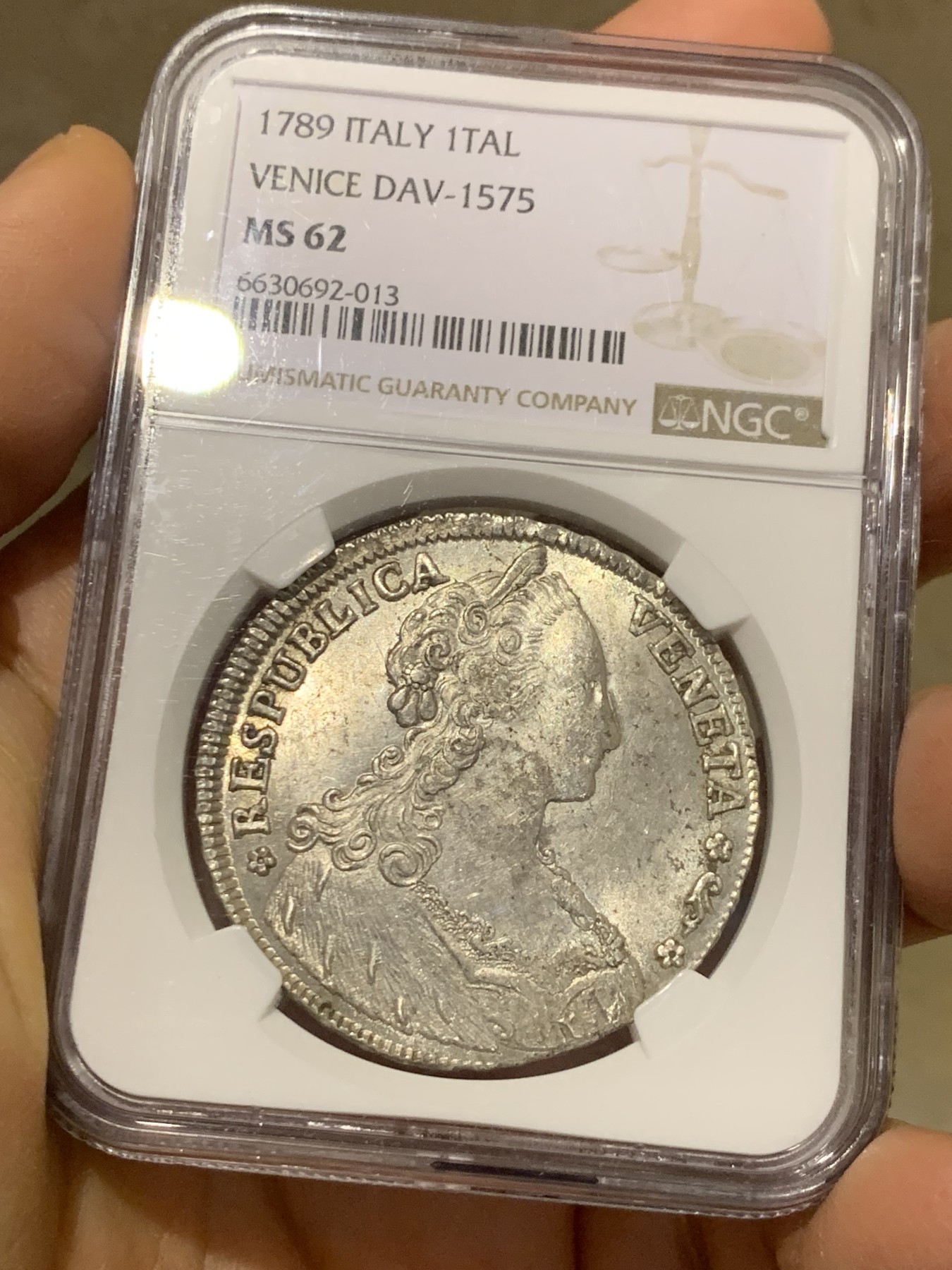 《竞宝斋》圣诞专辑  第一场  第227场 定制纪念章相赠 (全场顺丰包邮) NGC-MS62 意大利 威尼斯 1789年 泰勒 威尼斯飞狮纪念大银币 背部狮子浮雕生动 造型古朴雅致 NGC冠军分