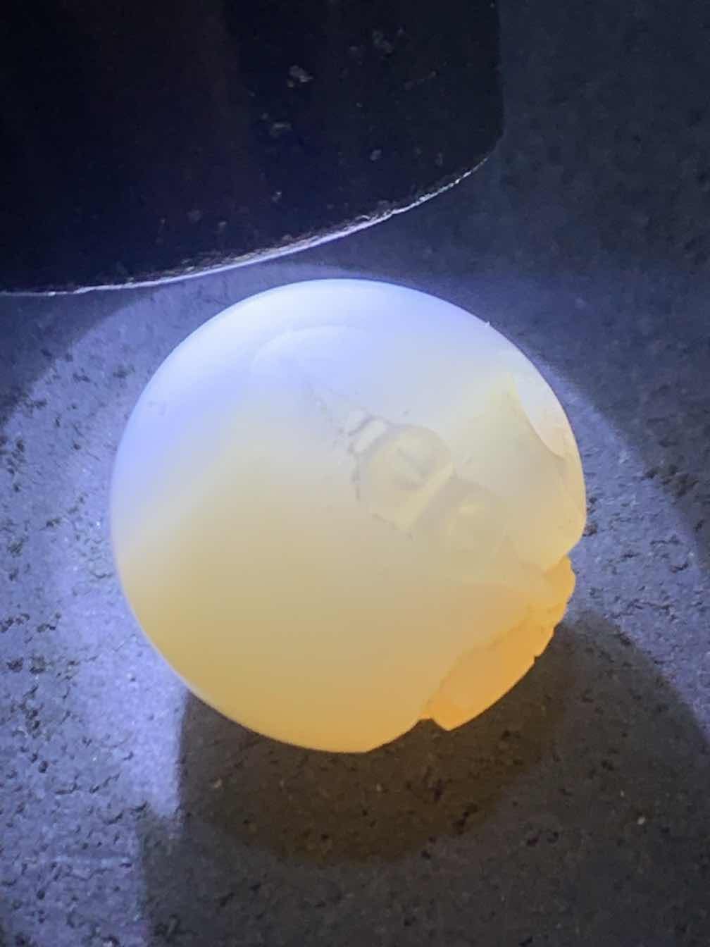 精美高玉化亚光海洋玉髓手工俏色巧雕一心向佛意境圆珠一个