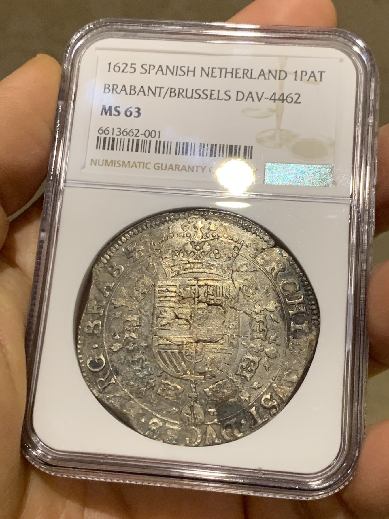 《竞宝斋》圣诞专辑  第一场  第227场 定制纪念章相赠 (全场顺丰包邮) NGC-MS63 1625年西属尼德兰1巴塔贡大银币 地球之王费利佩四世时期铸造，工艺问题导致币胚缺陷，此币镜面底板，压力也不错，是唯一评级记录