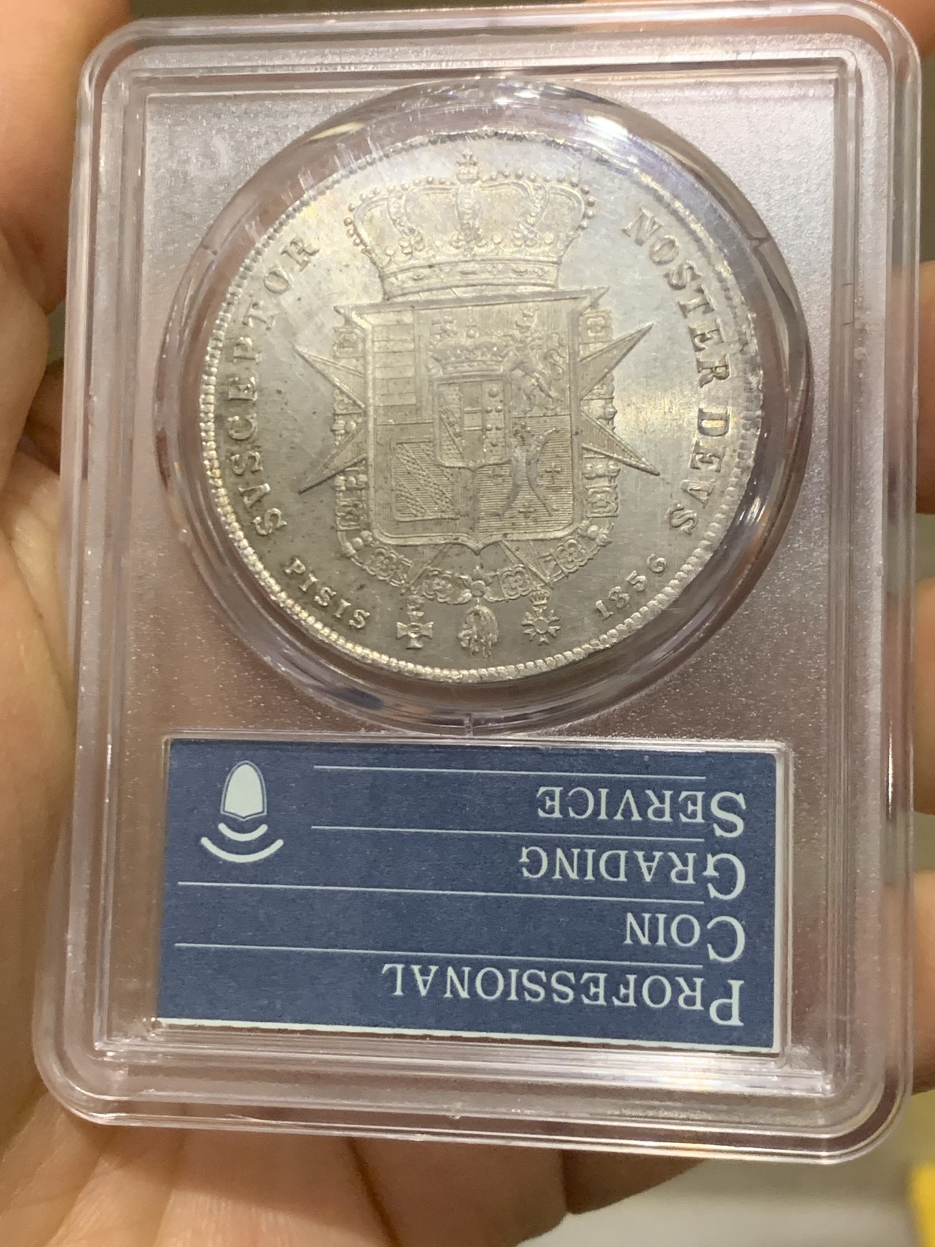 《竞宝斋》圣诞专辑  第一场  第227场 定制纪念章相赠 (全场顺丰包邮) PCGS MS63 1856年托斯卡纳大公国4Fior大银币，意大利系列的经典，瑰宝之作，35周年纪念盒，绝对严评。高点均在，币面丝滑，如凝脂般的雪肌令人陶醉，欲罢不能。早期严评。