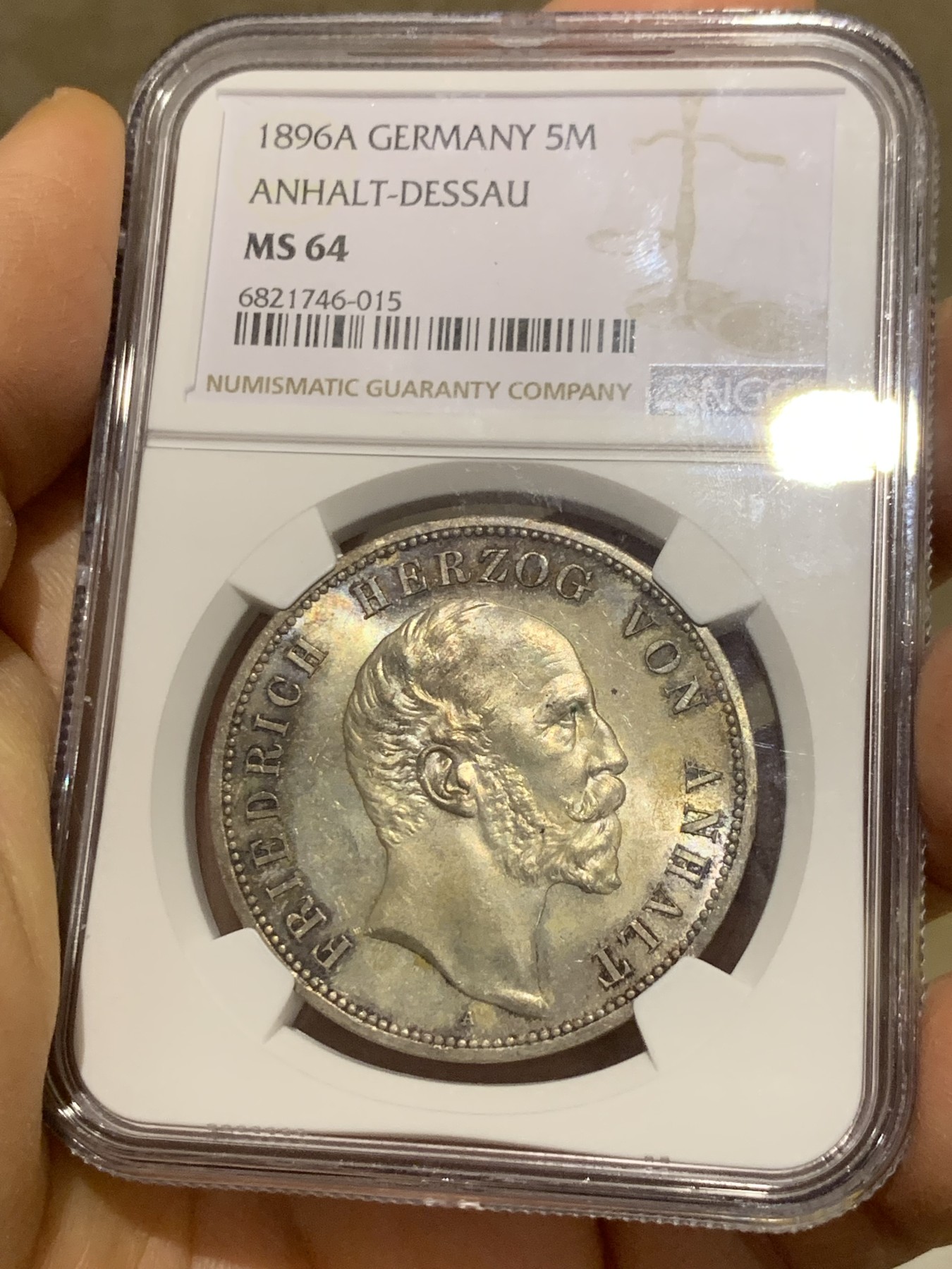 《竞宝斋》圣诞专辑  第一场  第227场 定制纪念章相赠 (全场顺丰包邮) NGC MS64 德国 1896 安哈特  腓特烈一世 统治25周年 纪念 5马克大银币 少见品种 淡彩包浆 底板极美