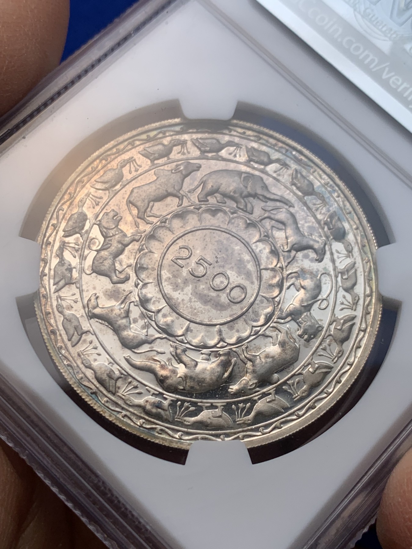 《竞宝斋》圣诞专辑  第一场  第227场 定制纪念章相赠 (全场顺丰包邮) NGC-PF65 锡兰 1957年 5卢比精制银币 纪念佛教缘起2500年 发行量仅1800枚 热门品种