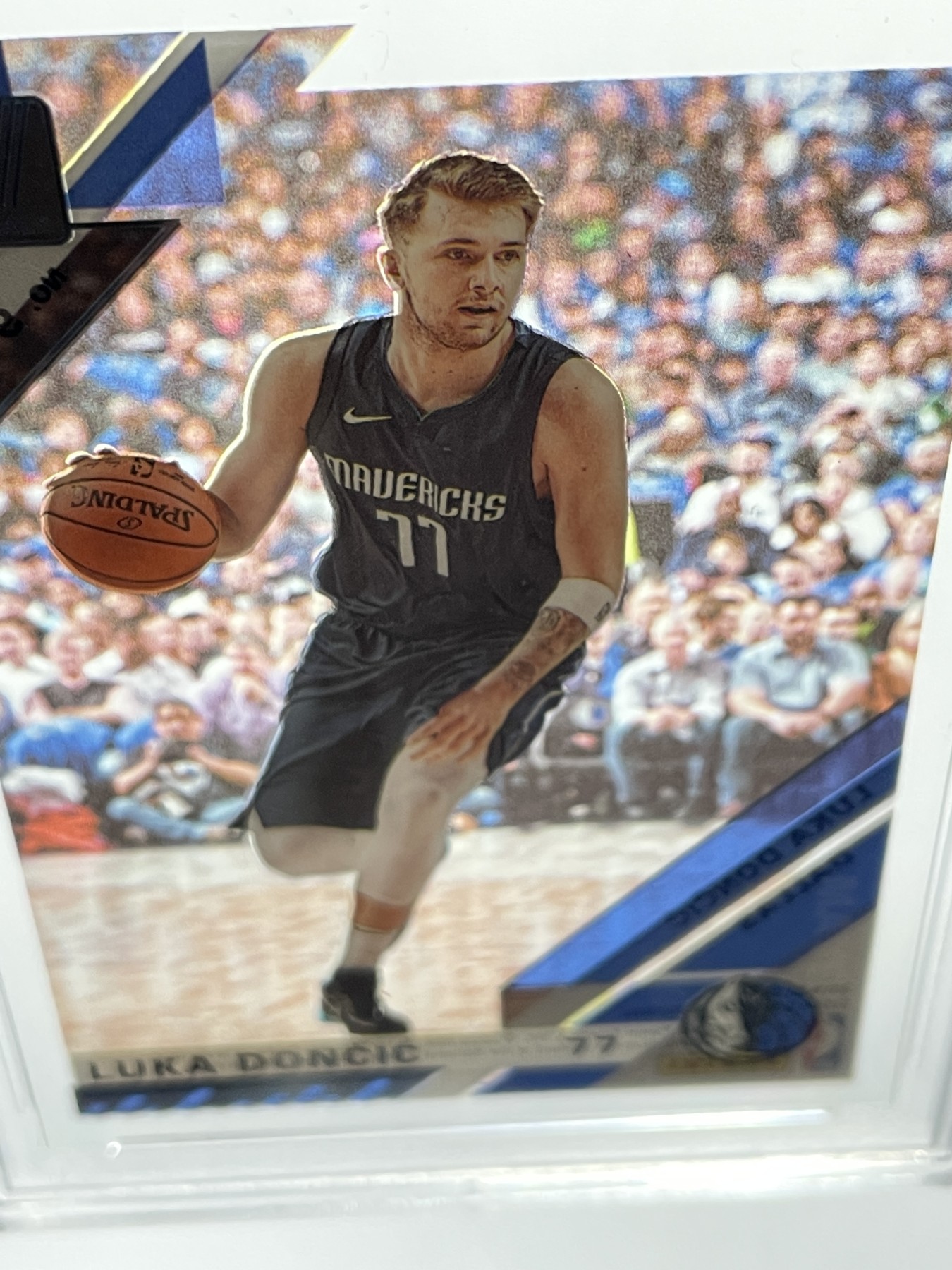 【德藏】卡牌拍卖第10期 ~喜迎2024年·荟萃场~【无每件最低收费！！！】 NBA 2019 PANINI DONRUSS 独行侠 东契奇 透明胶片特卡 PSA 9