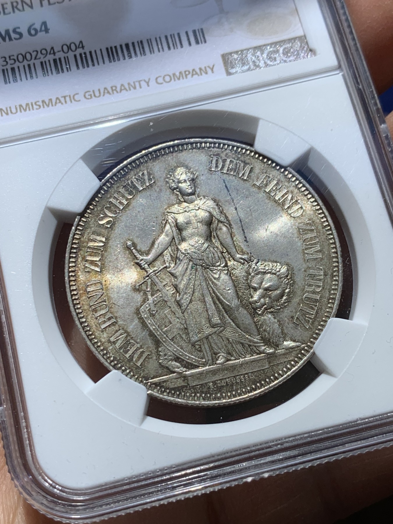 《竞宝斋》圣诞专辑  第一场  第227场 定制纪念章相赠 (全场顺丰包邮) NGC MS64 瑞士1885年伯尔尼射击节5法郎大银币，美女与野兽，淡五彩BU品相