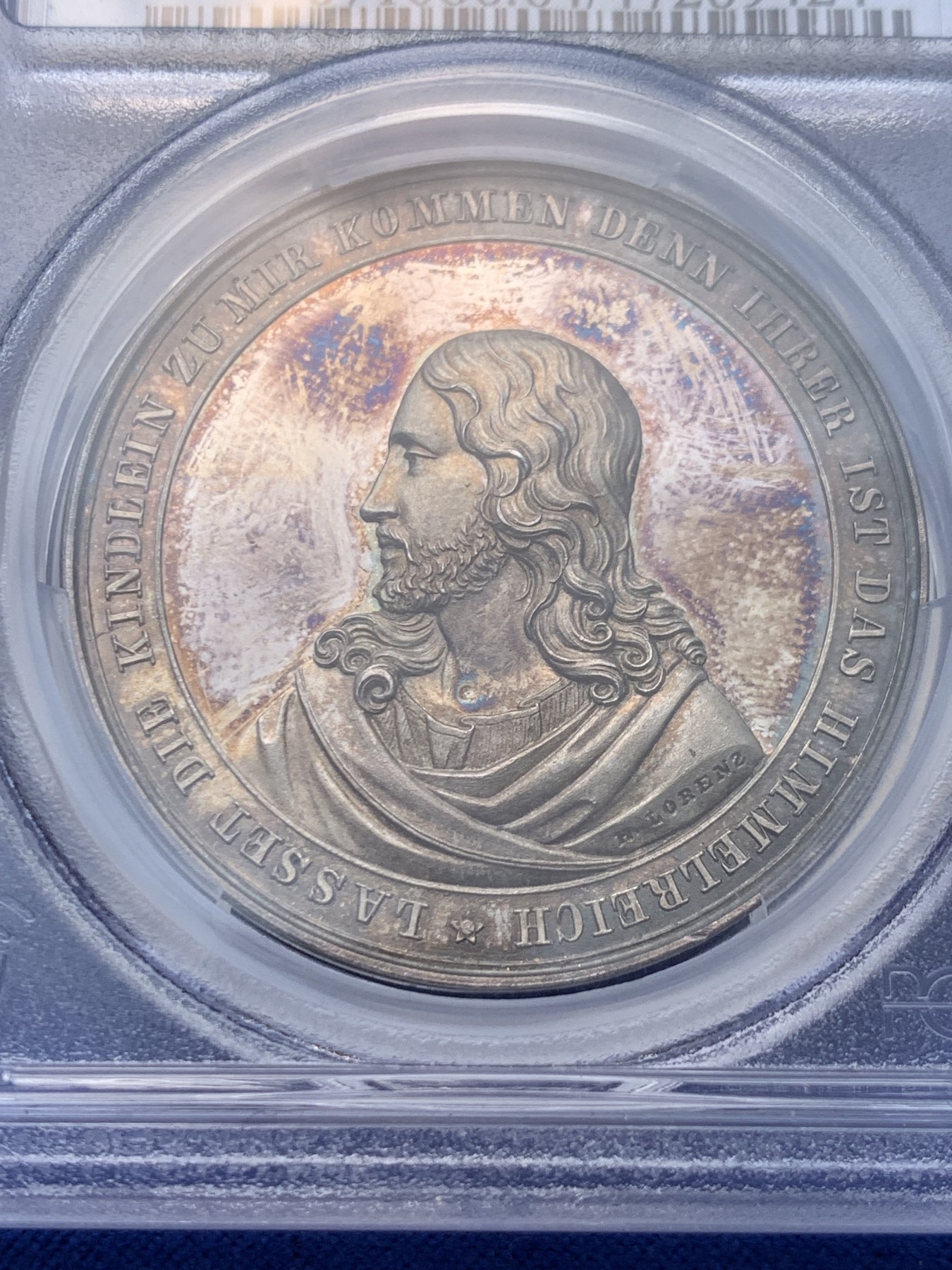 《竞宝斋》圣诞专辑  第一场  第227场 定制纪念章相赠 (全场顺丰包邮) PCGS SP64 德国1800宗教洗礼银章，名家loos作品，五彩镭射完美品，封面广告章