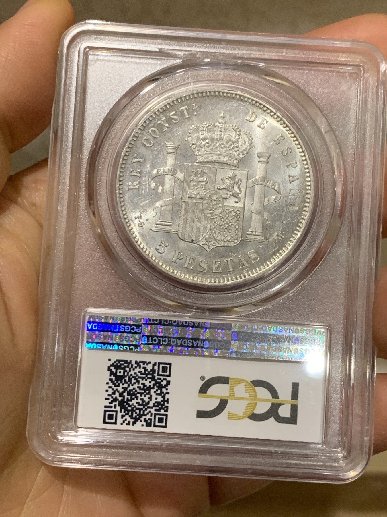《竞宝斋》圣诞专辑  第一场  第227场 定制纪念章相赠 (全场顺丰包邮) PCGS-MS62 西班牙阿方索十三世小光头5比塞塔银币 1891相对少见年份MS好品不多 原光好品 低评状态 盒子背面下沿有小磕