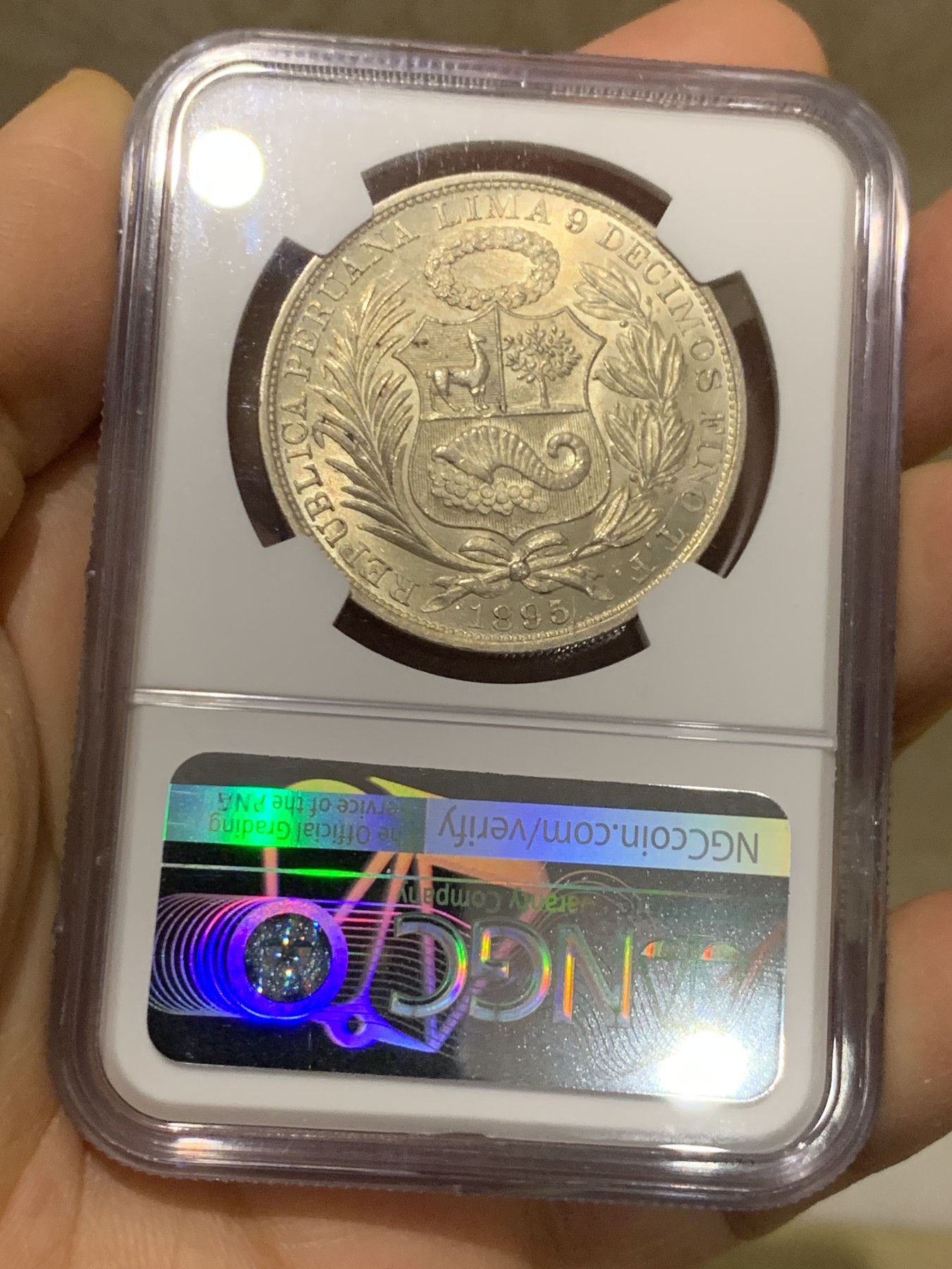 《竞宝斋》圣诞专辑  第二场  第228场 定制纪念章相赠 (全场顺丰包邮) NGC-MS62 秘鲁 1895年 1索尔 黄油光 大银币 相对早期年份 高银版 质感漂亮