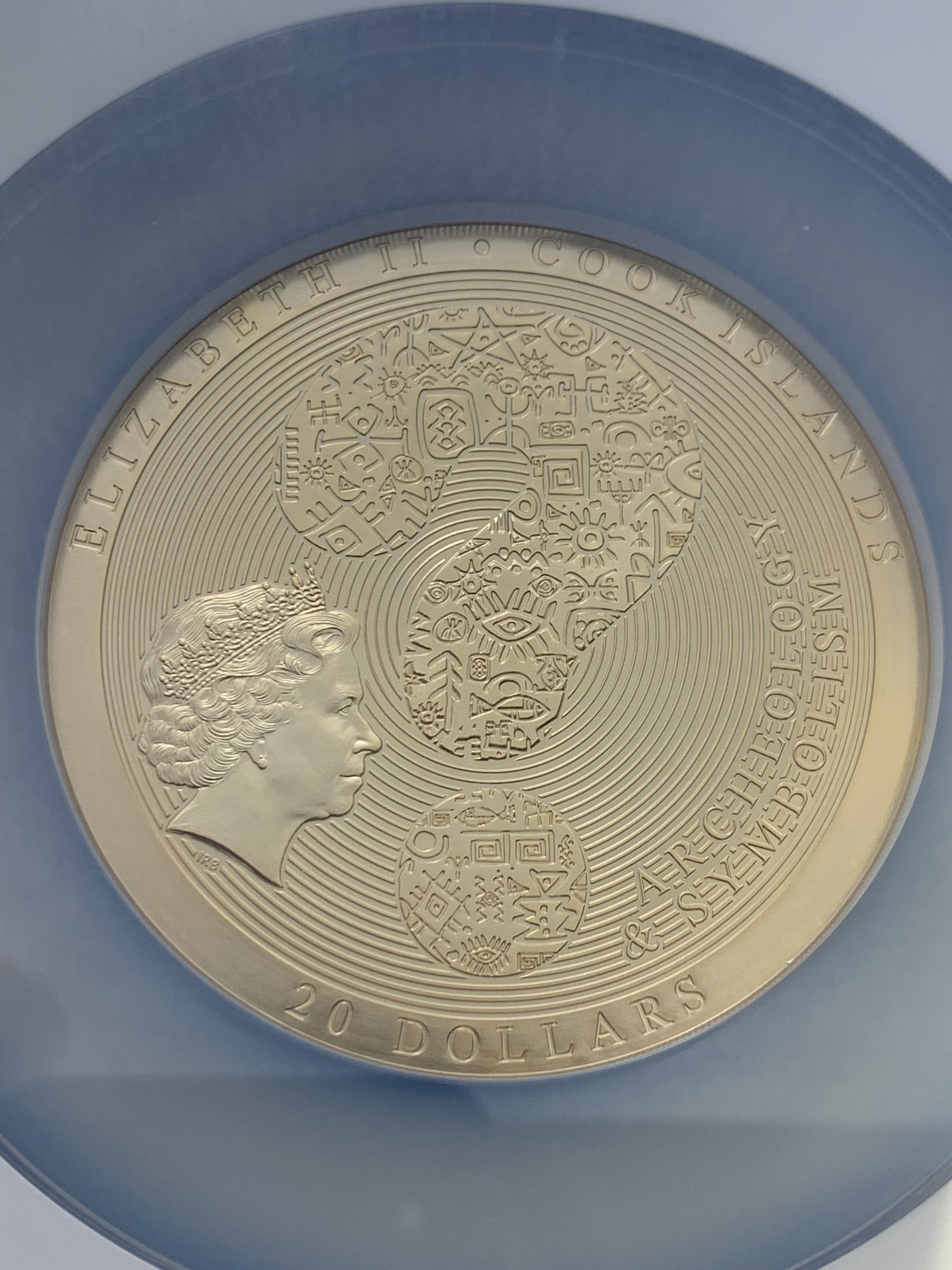 《竞宝斋》圣诞专辑  第二场  第228场 定制纪念章相赠 (全场顺丰包邮) NGC MS70 2019年库克考古学系列-生命之轮镀金银币（限量-蓝标首期）， 65mm，3盎司，999银，市场价值5000+，发行量33枚。