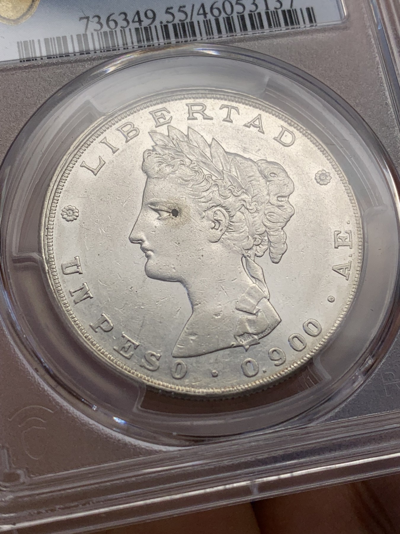 《竞宝斋》圣诞专辑  第二场  第228场 定制纪念章相赠 (全场顺丰包邮) 冠军分 PCGS AU55 危地马拉1882年1比索银币 稀见品种