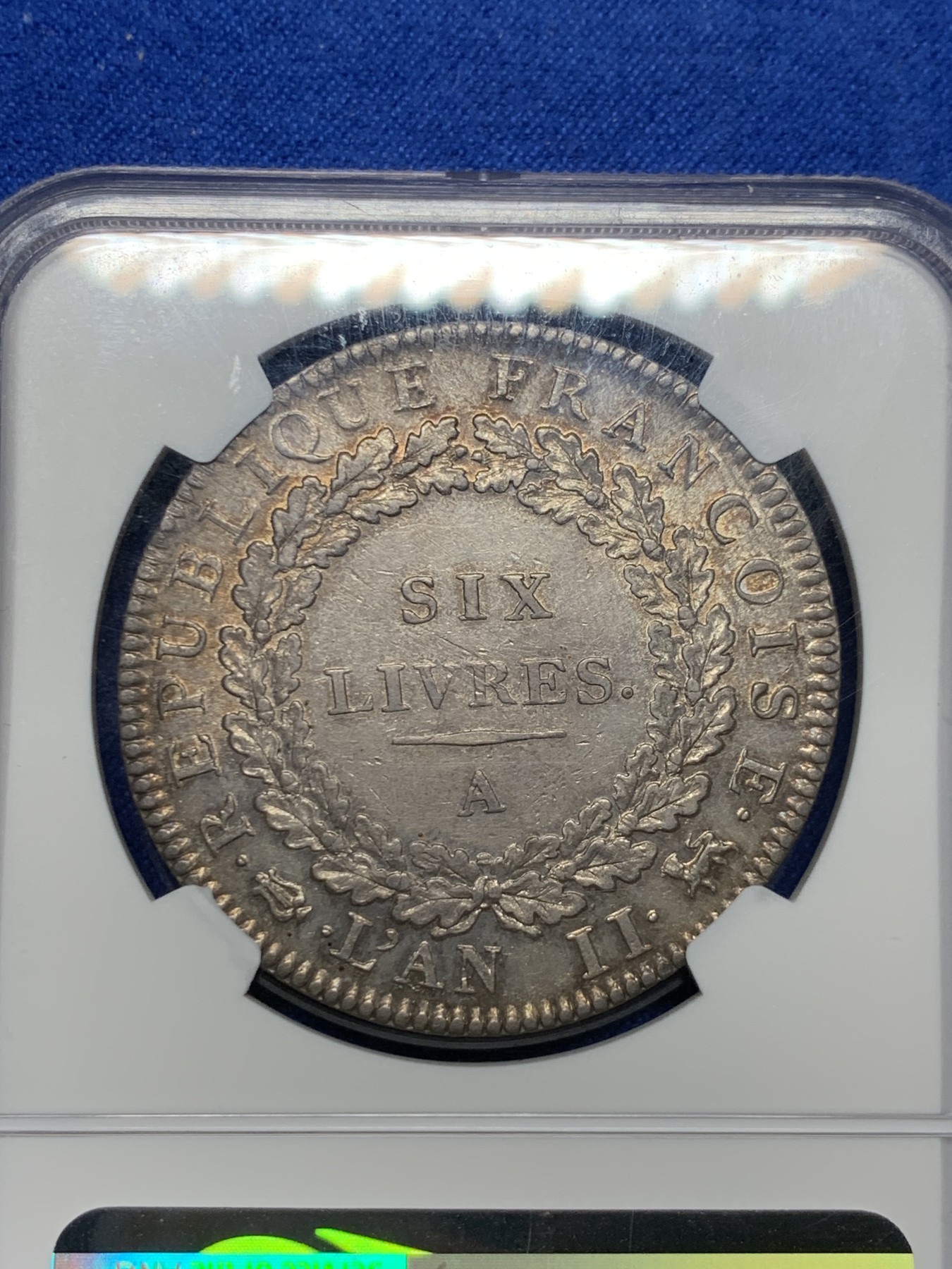 《竞宝斋》圣诞专辑  第二场  第228场 定制纪念章相赠 (全场顺丰包邮) NGC-AU55 法国1793年天使版6里弗尔大银币，深打，唯一年份，老包浆，法国大革命第二年，天使五官清晰可见，55分中的战斗机。法系收藏绕不过的名誉品！