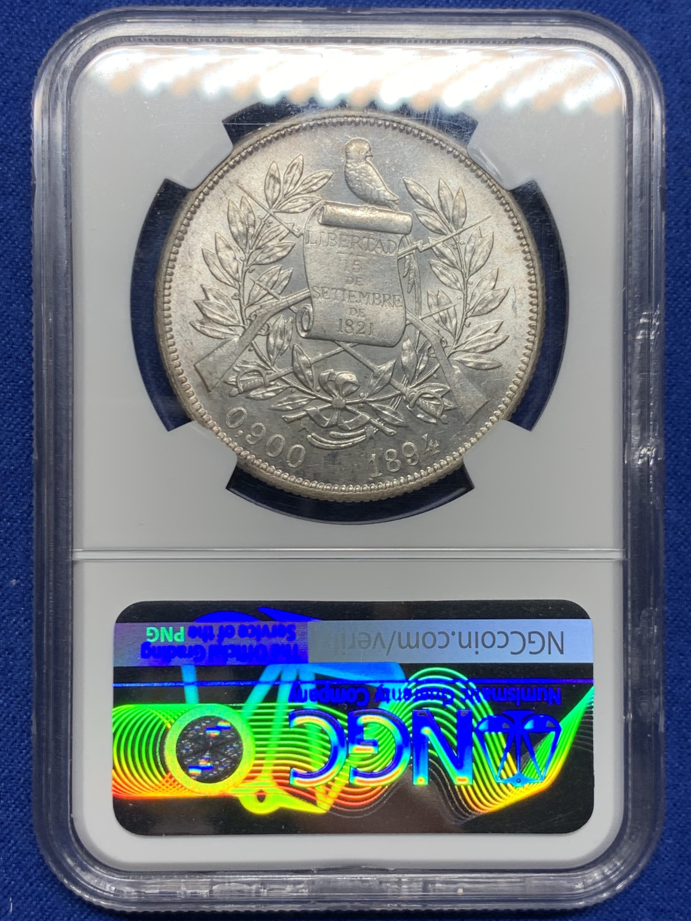 《竞宝斋》圣诞专辑  第二场  第228场 定制纪念章相赠 (全场顺丰包邮) NGC MS62 危地马拉1894年1比索银币 设计经典丰饶角坐洋女神 极品原光车轮光 低评状态 热门品种