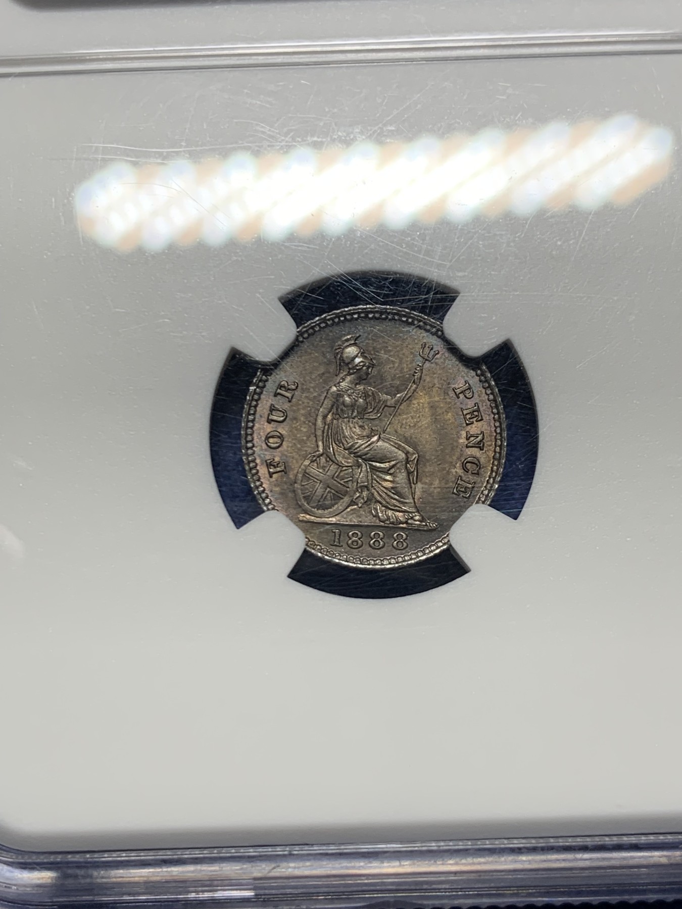 《竞宝斋》圣诞专辑  第二场  第228场 定制纪念章相赠 (全场顺丰包邮) NGC-MS63 英国1888年维多利亚高冠版4便士银币