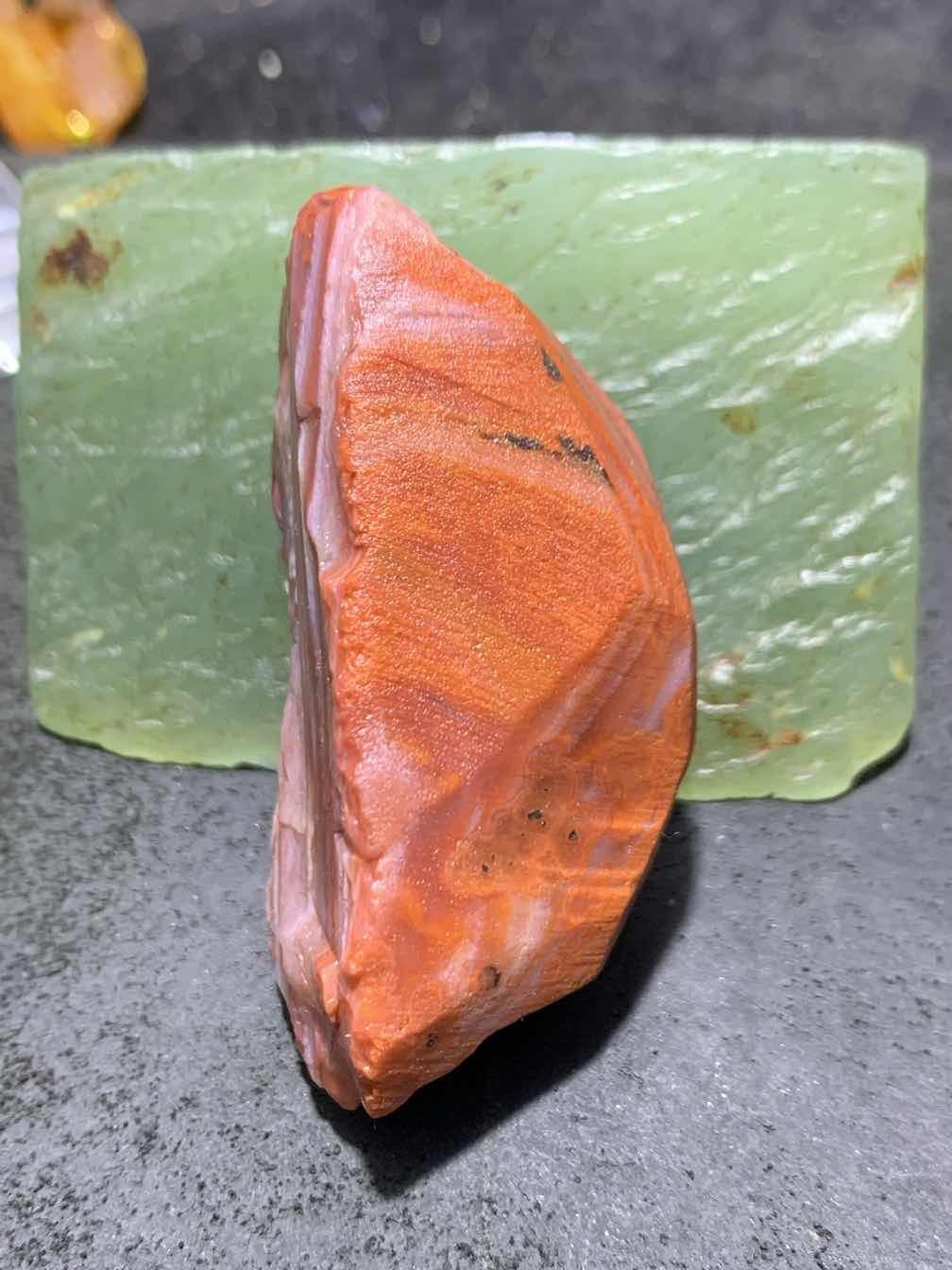 精美南红玛瑙明料原石一颗，