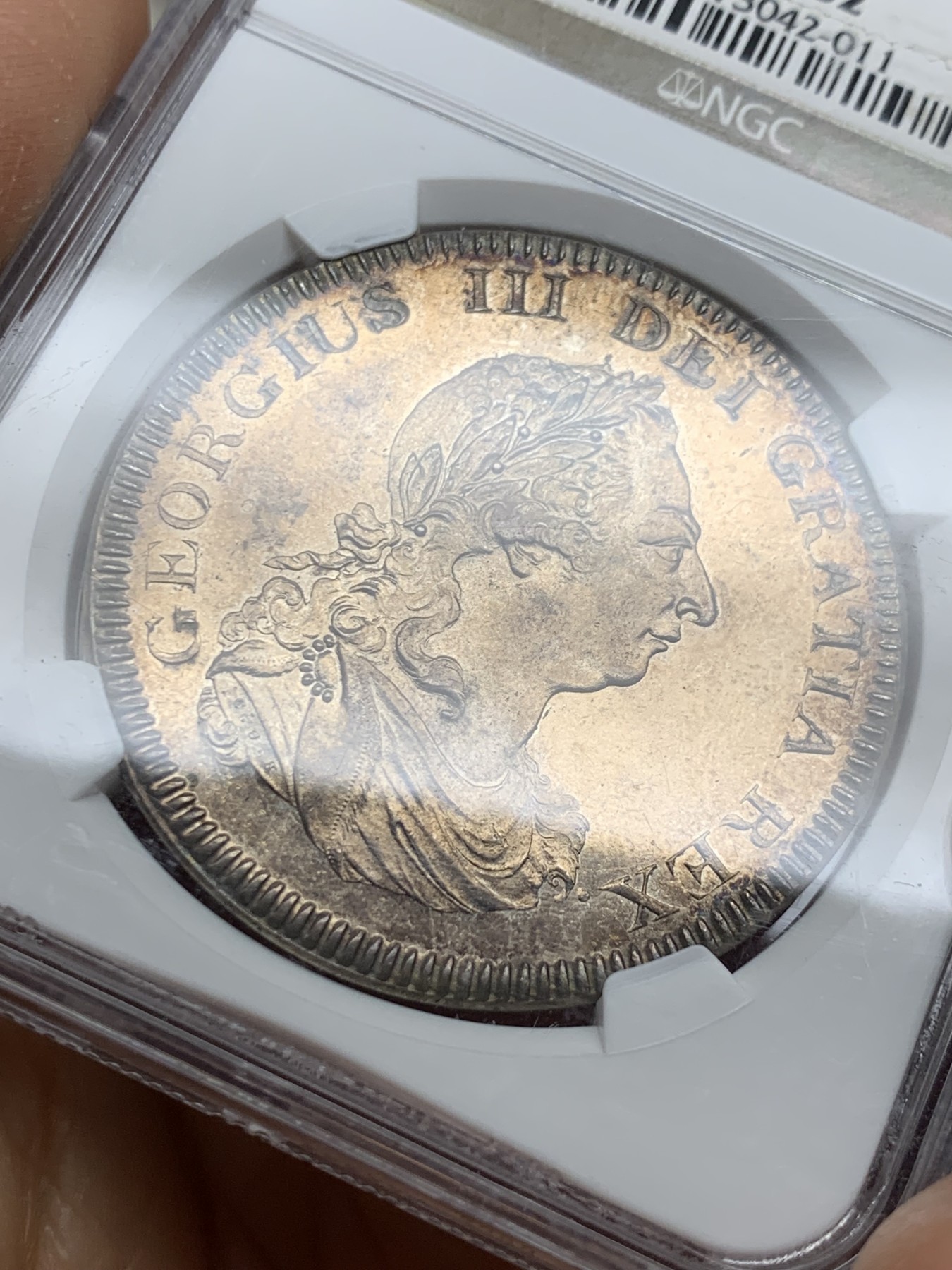 《竞宝斋》圣诞专辑  第二场  第228场 定制纪念章相赠 (全场顺丰包邮) NGC-MS62 英国乔三 1804年 英格兰银行 5先令大银币 一流的传世包浆 暴涨品种 底板带PL版 状态好