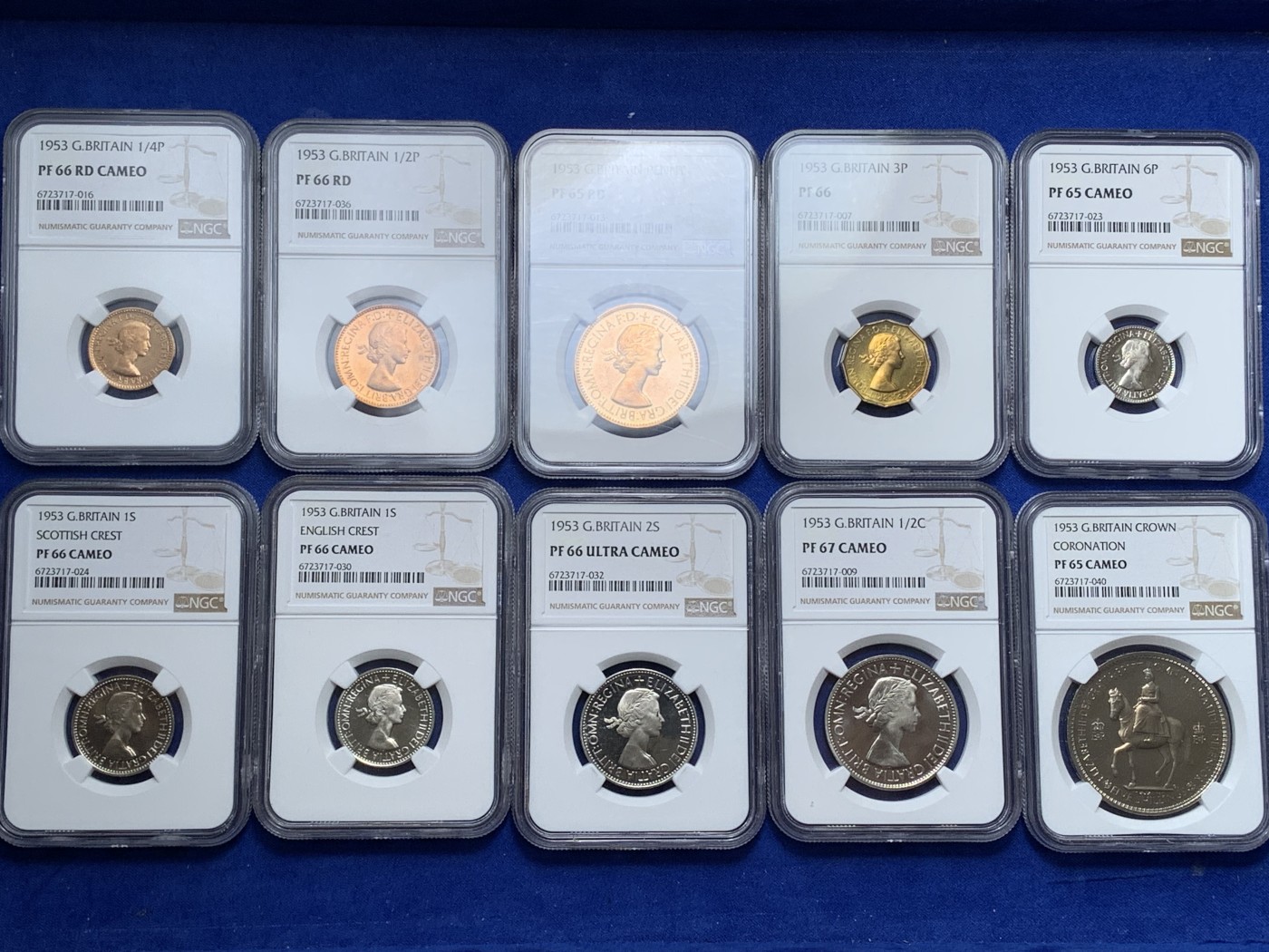 《竞宝斋》圣诞专辑  第二场  第228场 定制纪念章相赠 (全场顺丰包邮) NGC PF65-67 英国 1953 伊丽莎白女王 登基纪念精制套币 10枚大全套 高分难得