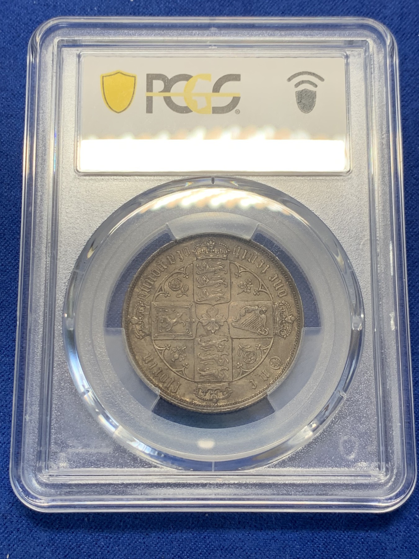 《竞宝斋》圣诞专辑  第二场  第228场 定制纪念章相赠 (全场顺丰包邮) PCGS MS61 英国1884年小维哥特弗洛林，精品金色包浆，低评