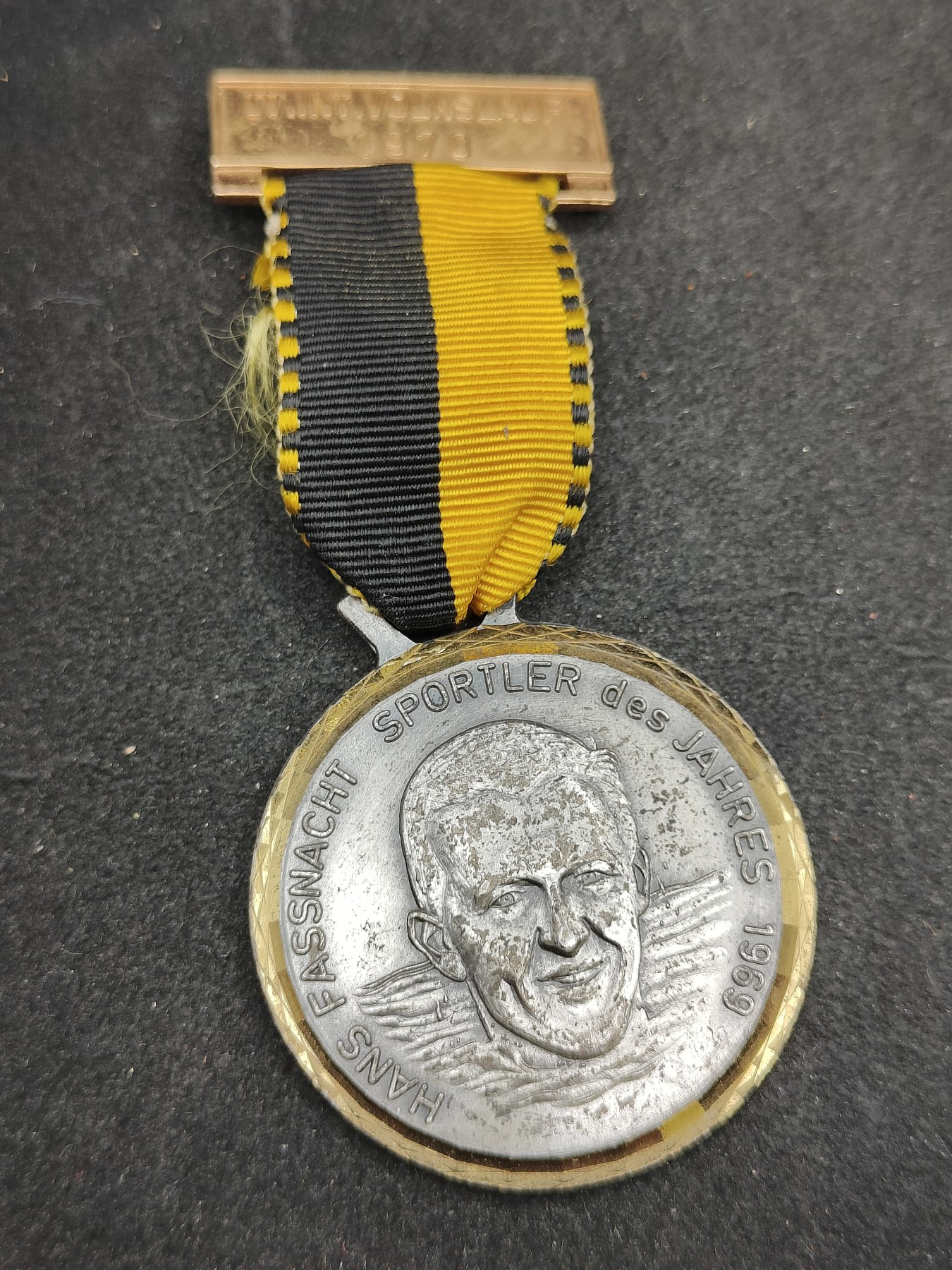 全场0元起拍 第120期 咸鱼国勋章拍卖专场 12月27日（周三）下午6：00开始 西德纪念章