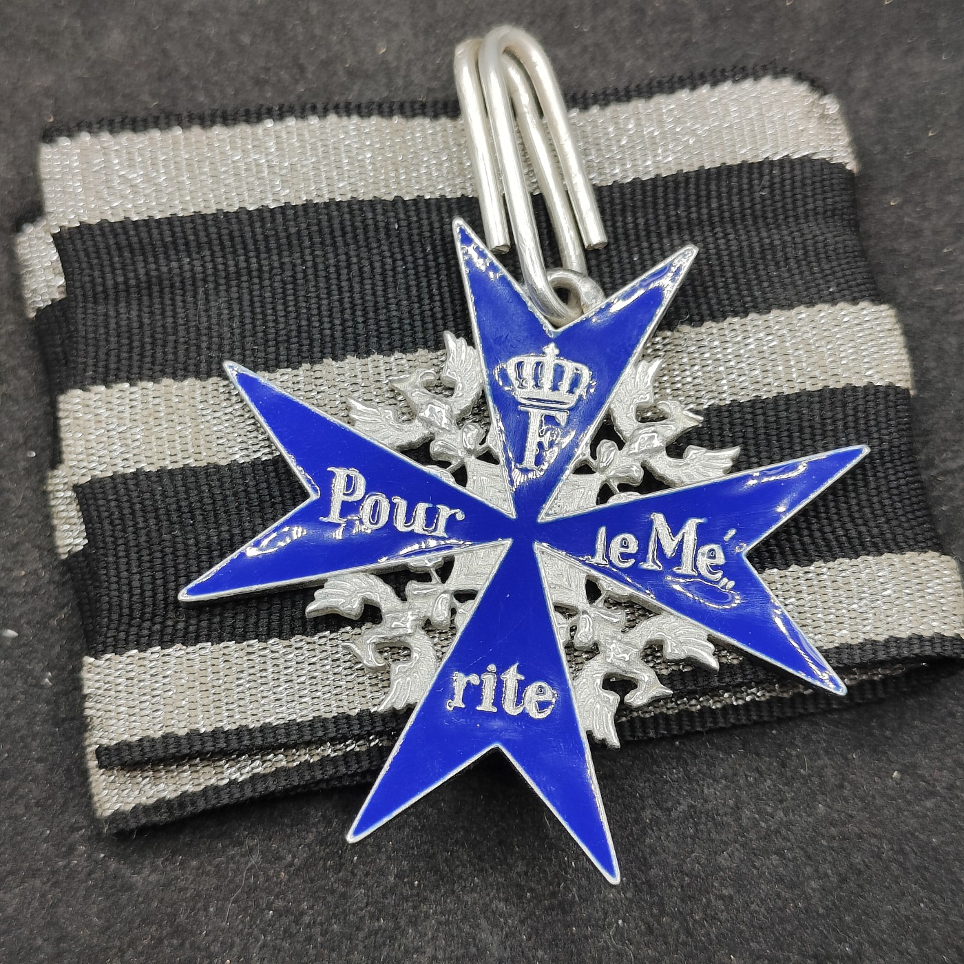 全场0元起拍 第120期 咸鱼国勋章拍卖专场 12月27日（周三）下午6：00开始 复制品 银质热珐琅 蓝色马克思勋章 带绶带