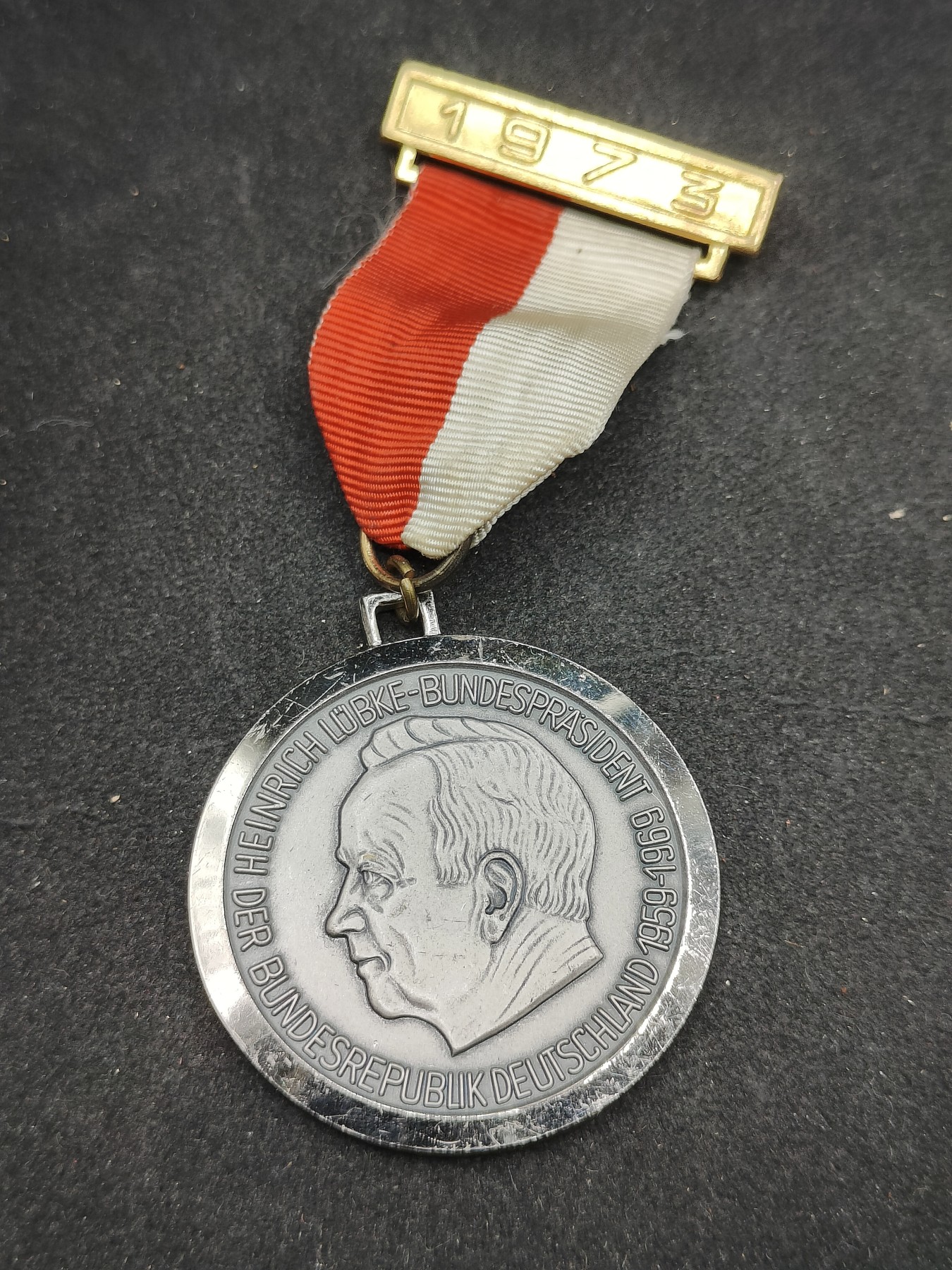 全场0元起拍 第120期 咸鱼国勋章拍卖专场 12月27日（周三）下午6：00开始 西德纪念章