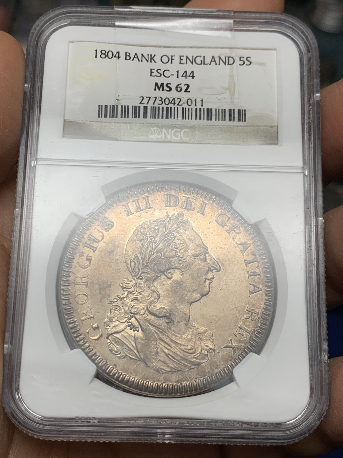 《竞宝斋》圣诞专辑  第二场  第228场 定制纪念章相赠 (全场顺丰包邮) NGC-MS62 英国乔三 1804年 英格兰银行 5先令大银币 一流的传世包浆 暴涨品种 底板带PL版 状态好