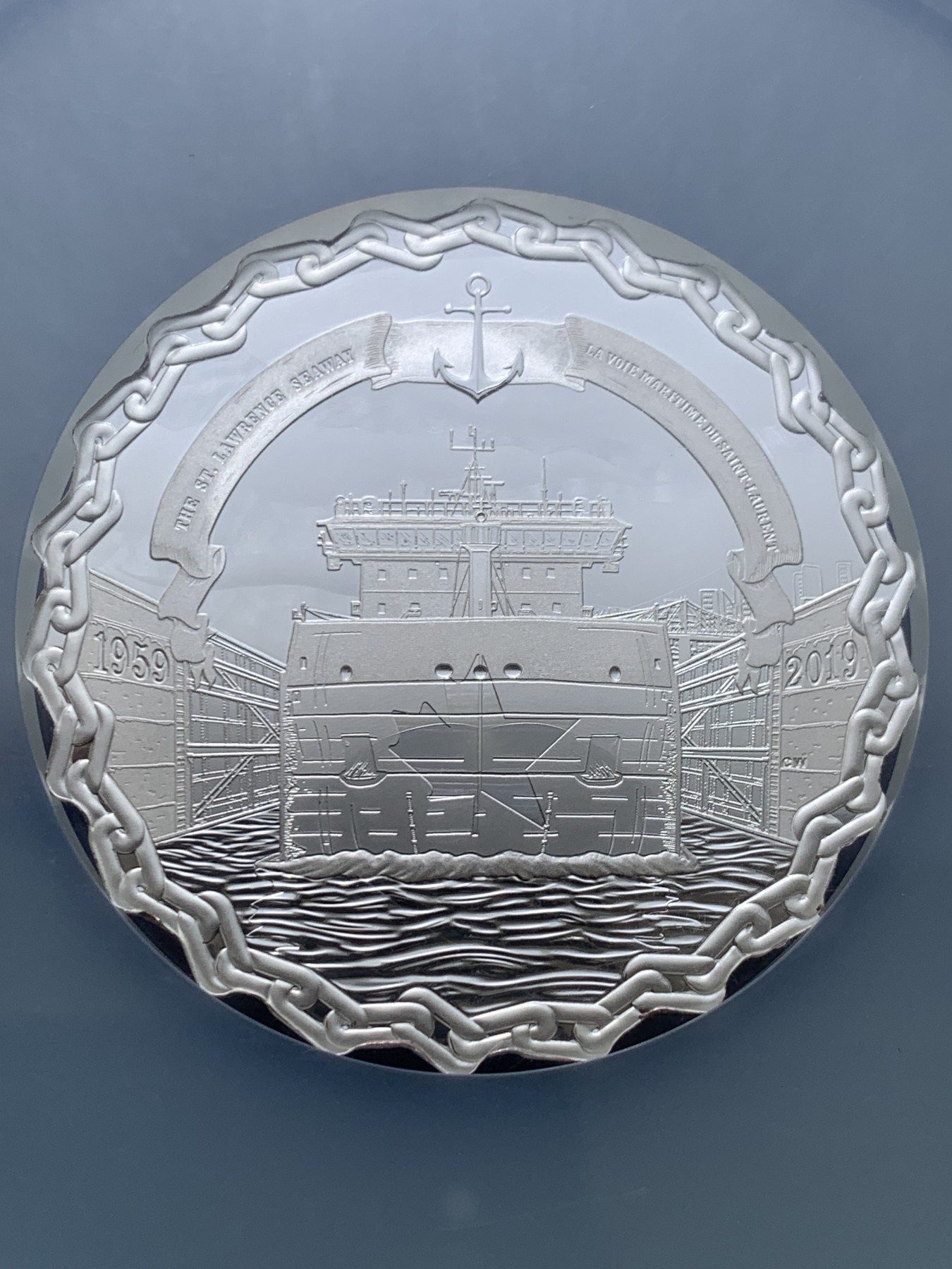 《竞宝斋》圣诞专辑  第二场  第228场 定制纪念章相赠 (全场顺丰包邮) 加拿大圣劳伦斯航道60周年纪念银币-30加元（唯一蓝标首期冠军分），海外售价2000+   52.6mm 2盎司 999银 发行量2000枚