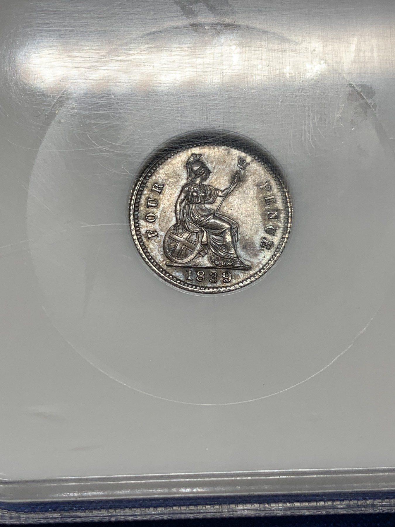 《竞宝斋》圣诞专辑  第二场  第228场 定制纪念章相赠 (全场顺丰包邮) NGC MS64 英国1839年小维groat四便士银币 整体PL感十足 深彩包浆 双面非常均匀