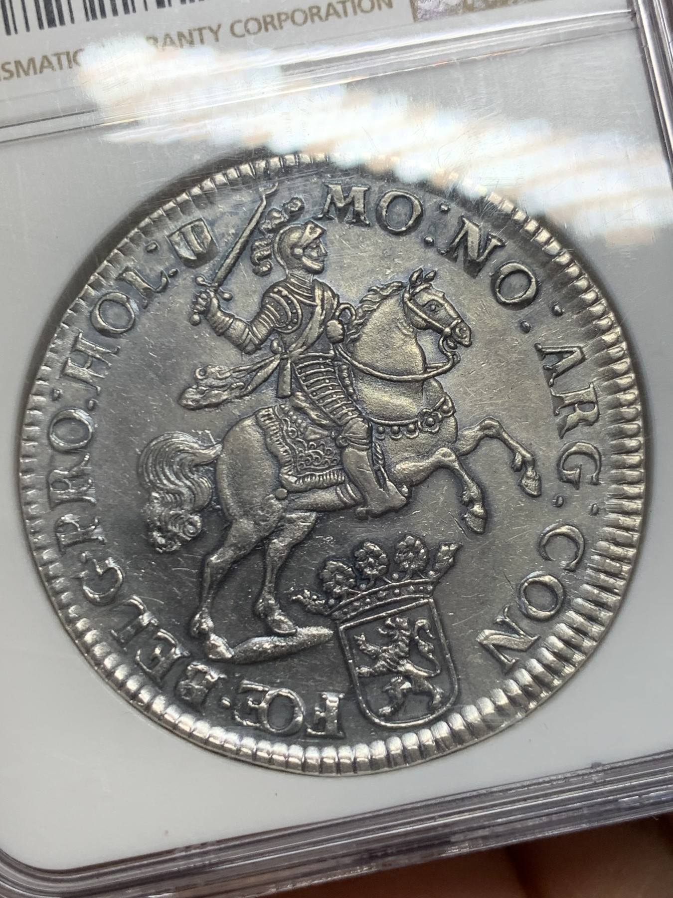 《竞宝斋》圣诞专辑  第二场  第228场 定制纪念章相赠 (全场顺丰包邮) 稀少亚军分！NGC MS61 荷兰 1673 荷兰省 2杜卡特 大马剑银币 64.55克 双倍的快乐 底板光度好 全深打 非常难的品种 上涨幅度惊人