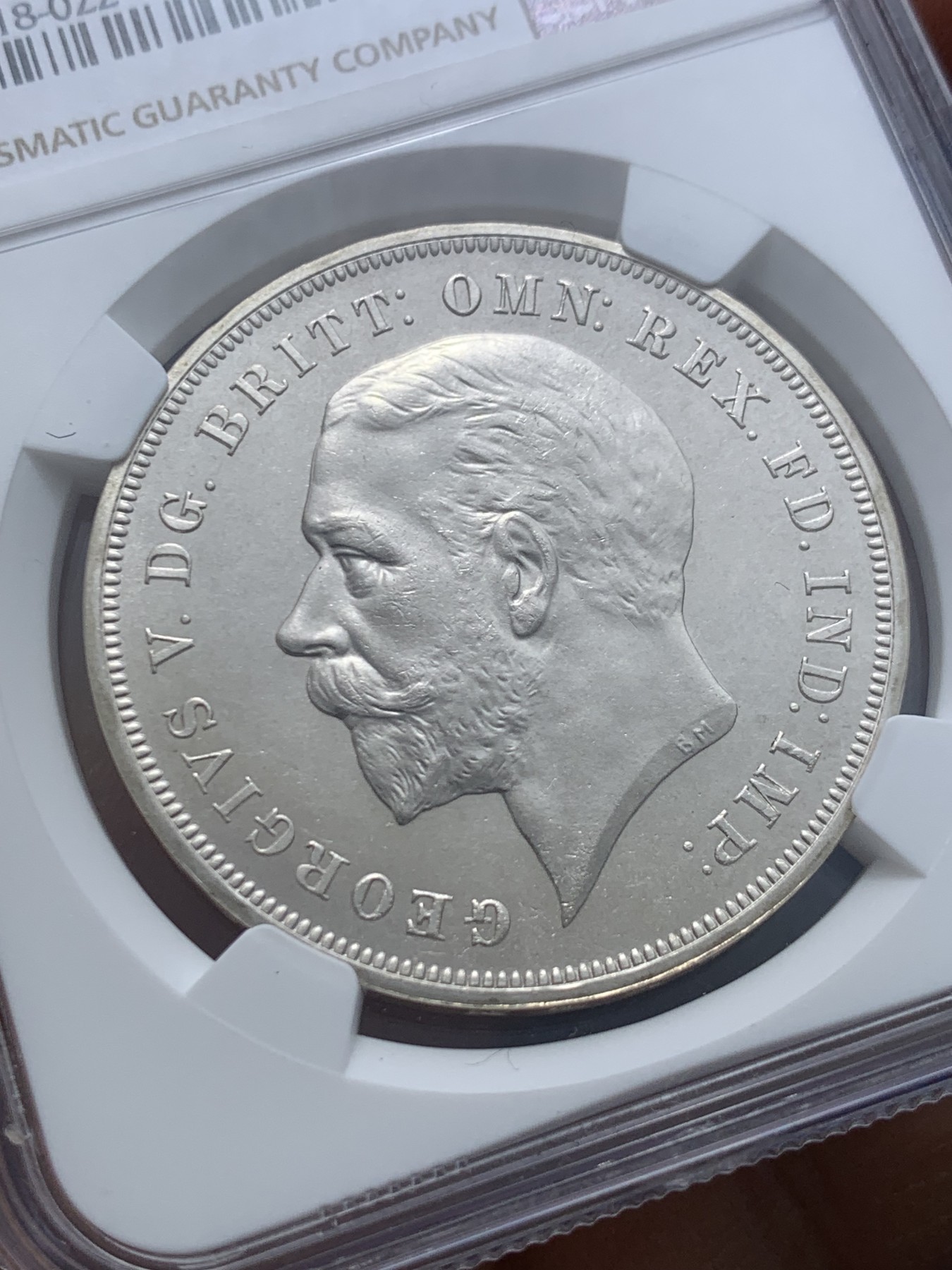 《竞宝斋》圣诞专辑  第二场  第228场 定制纪念章相赠 (全场顺丰包邮) NGC-SP65 英国1935年木马剑克朗大银币，稀少SP版本，高浮雕 早期深打状态好