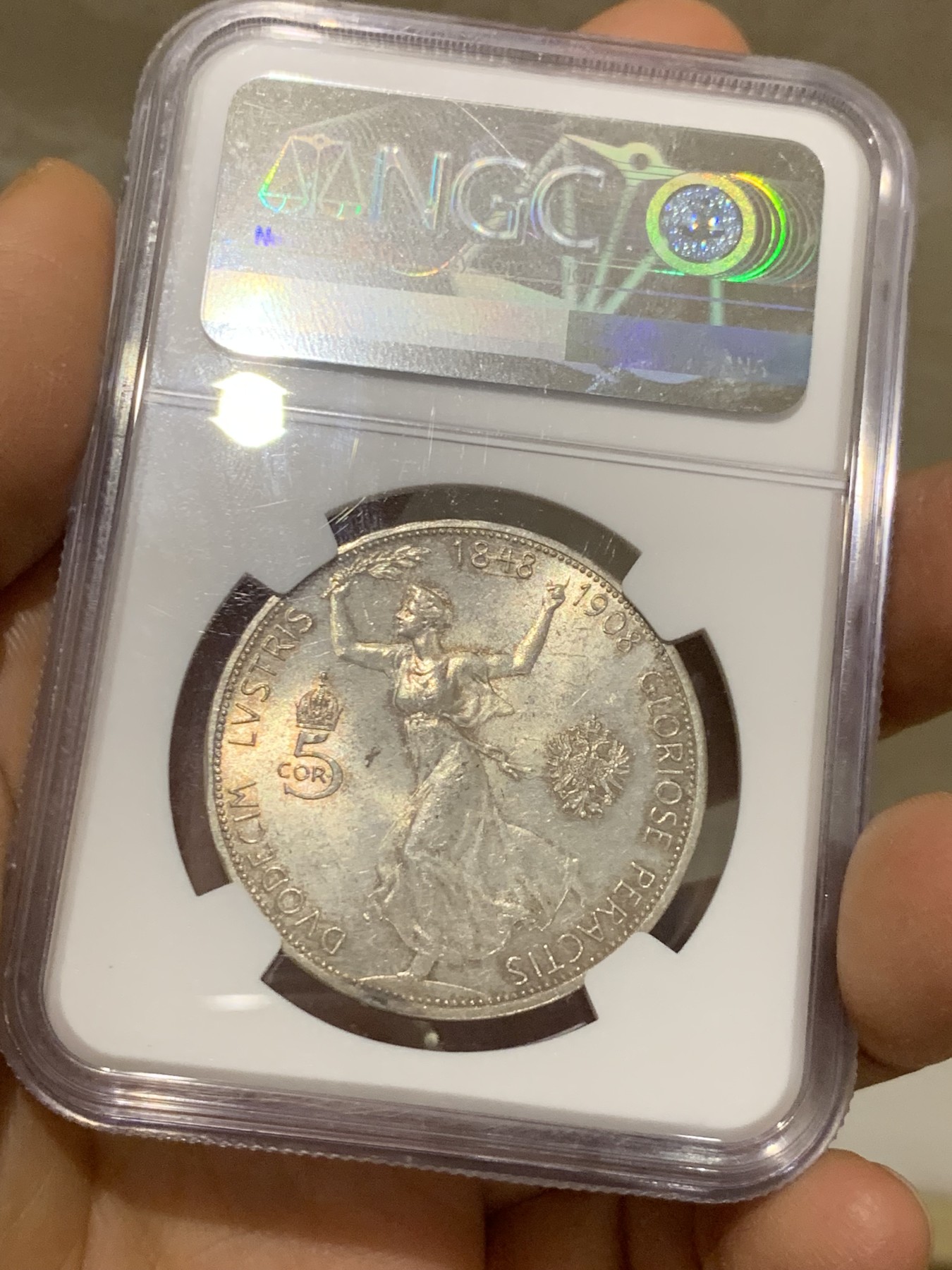 《竞宝斋》圣诞专辑  第二场  第228场 定制纪念章相赠 (全场顺丰包邮) NGC-MS62 奥匈帝国 1908年 弗朗茨一世登基60周年 奔跑的女人 5克朗 银币 黄油环彩 外拍上涨品种