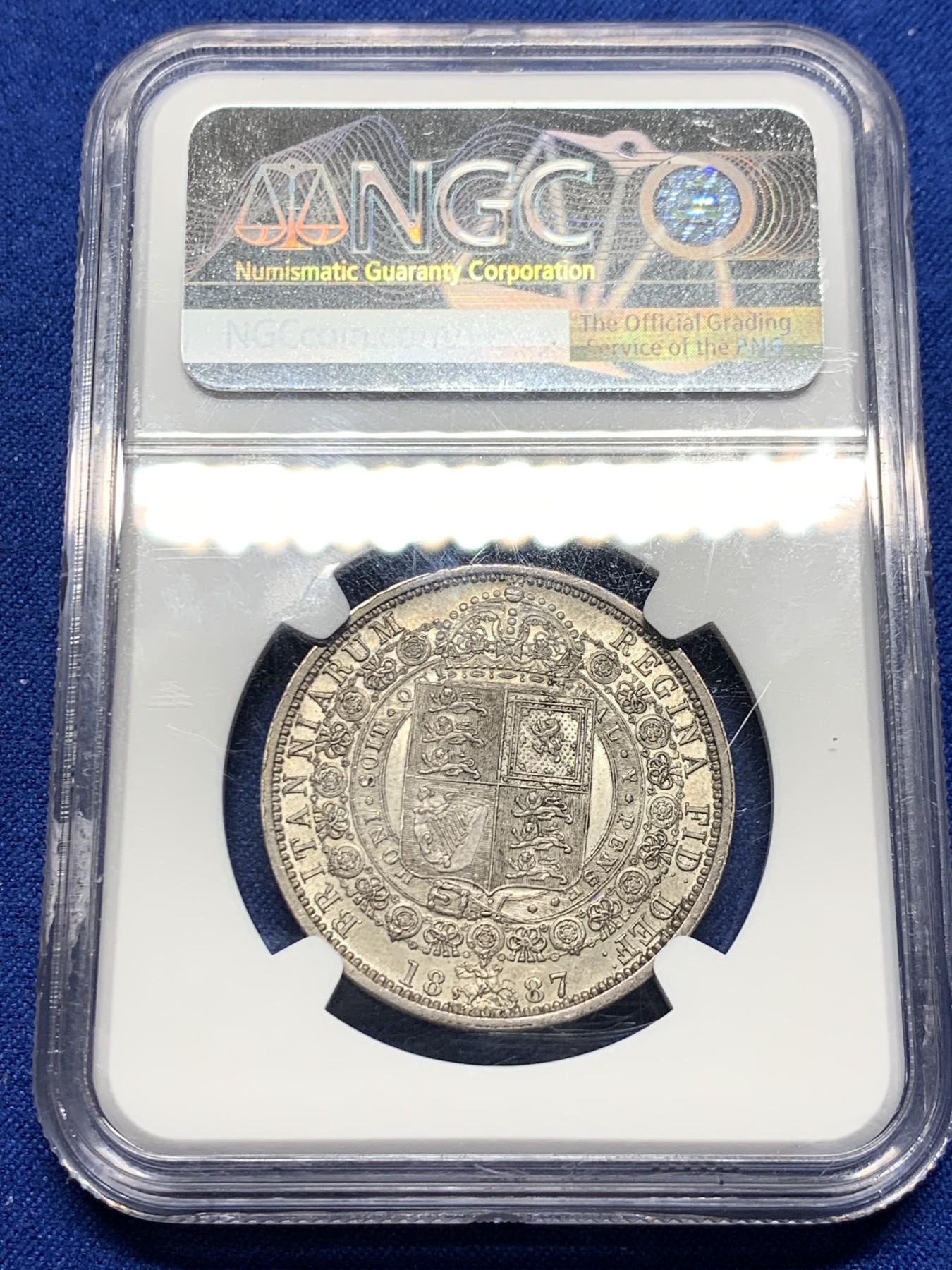 《竞宝斋》圣诞专辑  第二场  第228场 定制纪念章相赠 (全场顺丰包邮) NGC-MS63 英国1887年维多利亚高冠半克朗银币 欧洲灰包浆 底板光洁 光度不错 竞宝斋10月成交同分含佣价1408