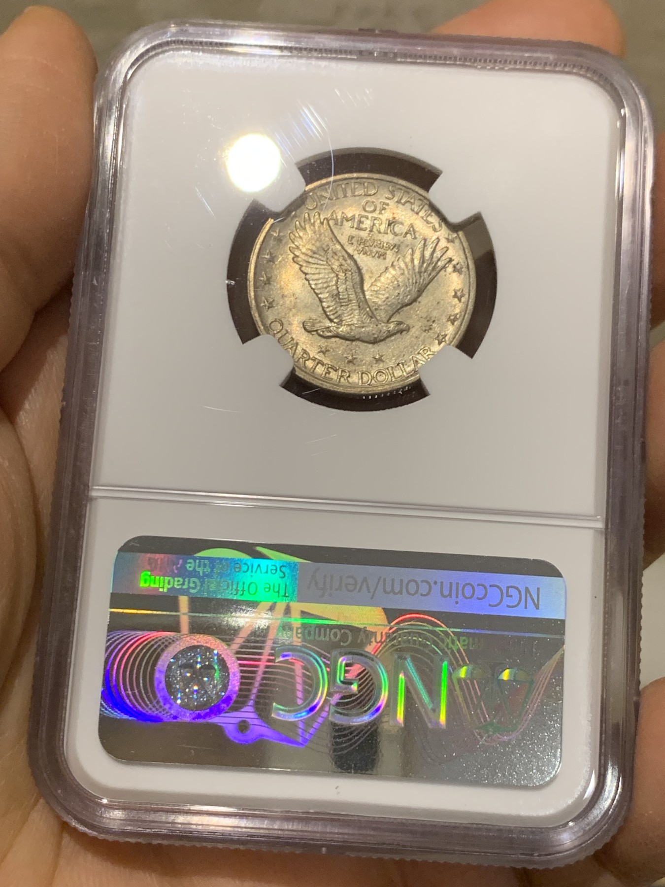 《竞宝斋》圣诞专辑  第二场  第228场 定制纪念章相赠 (全场顺丰包邮) NGC-MS63 美国1920年25分银币，站立女神第二版。这枚打制深峻，接近full head，双面曝光且带黄油包浆。大受美国人喜爱的设计，在2016年专门复刻了金币，在本土的售价也一直不低。