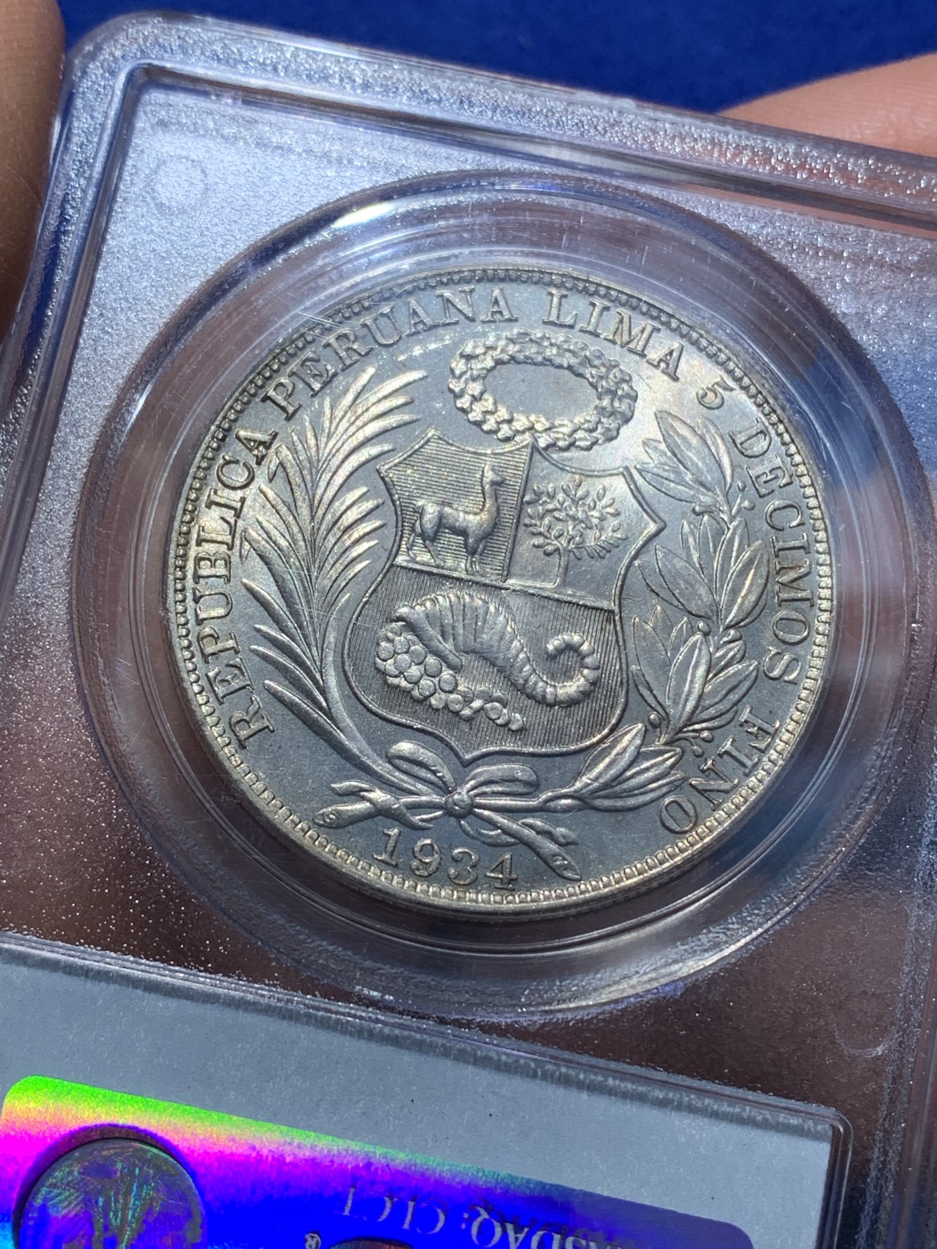 《竞宝斋》圣诞专辑  第二场  第228场 定制纪念章相赠 (全场顺丰包邮) PCGS-MS64 秘鲁 1934年 1索尔 pc早期老白盒 光度十足 分数高