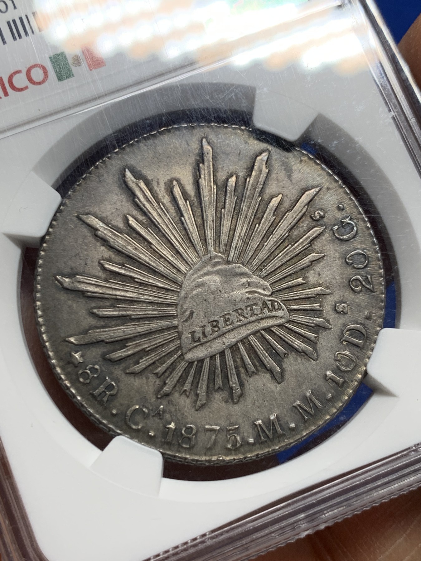 《竞宝斋》圣诞专辑  第二场  第228场 定制纪念章相赠 (全场顺丰包邮) NGC MS63 墨西哥1875年CA版（比较少见的版本）花边鹰洋8瑞尔银币