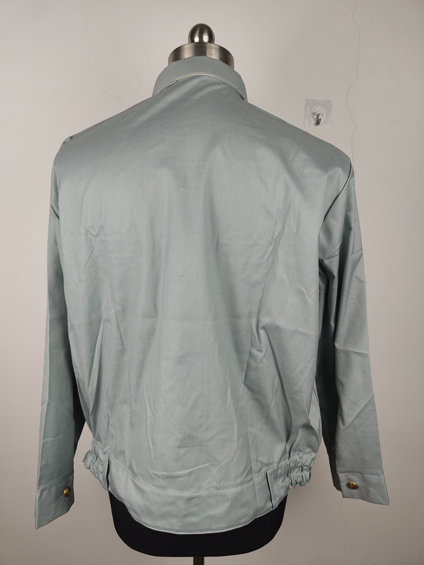 全场0元起拍 第120期 咸鱼国勋章拍卖专场 12月27日（周三）下午6：00开始 东德海军常服衬衣 胸围120 肩宽48 衣长63 袖长58领围41